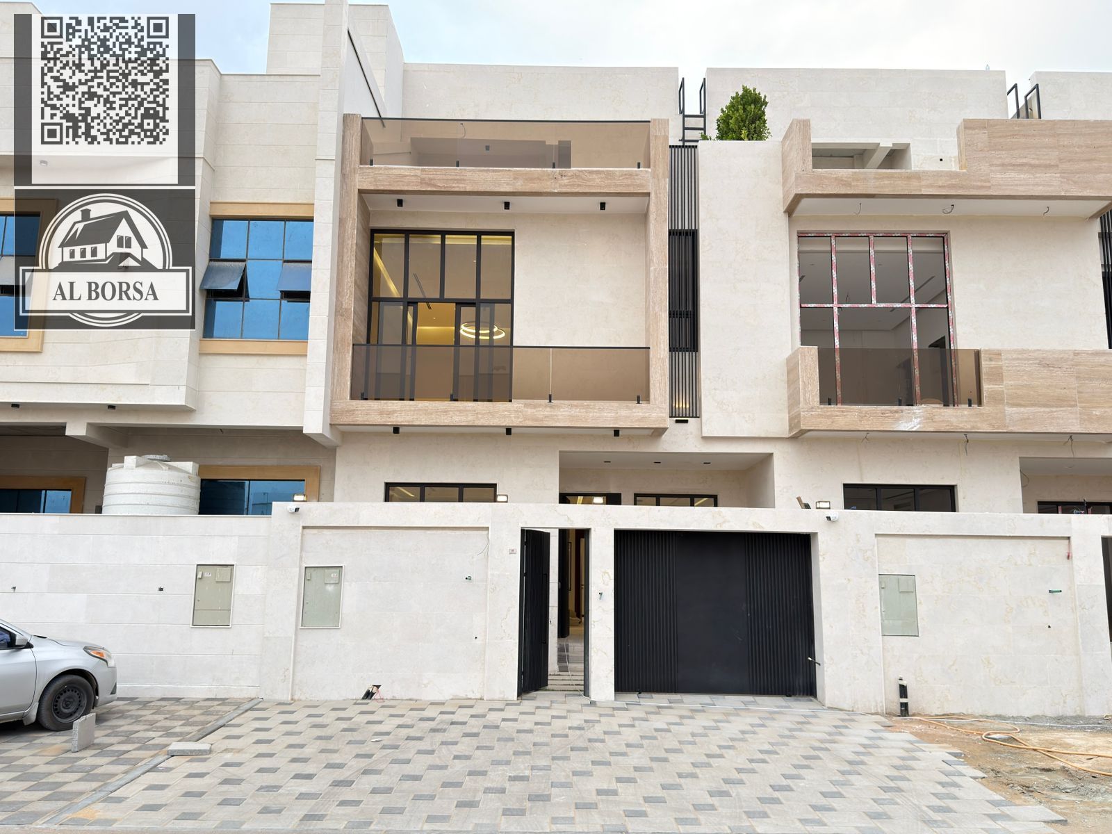 Villa for sale in Al Yasmin | 5 bedrooms | 7 bathrooms | Majlis and living room | Kitchen with dining area | Registration fees included | AED 1,490