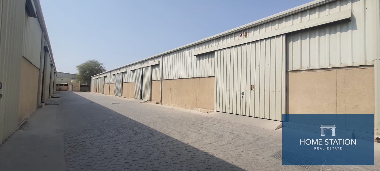 COMPOUND WAREHOUSE | 6 UNITS | 20,000 SQFT