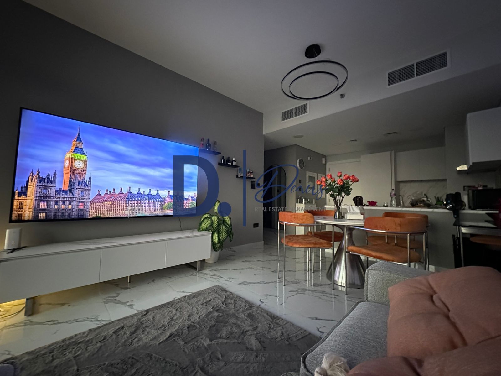1 bedroom | High floor | Balcony |Upgraded Furnishing | High ROI