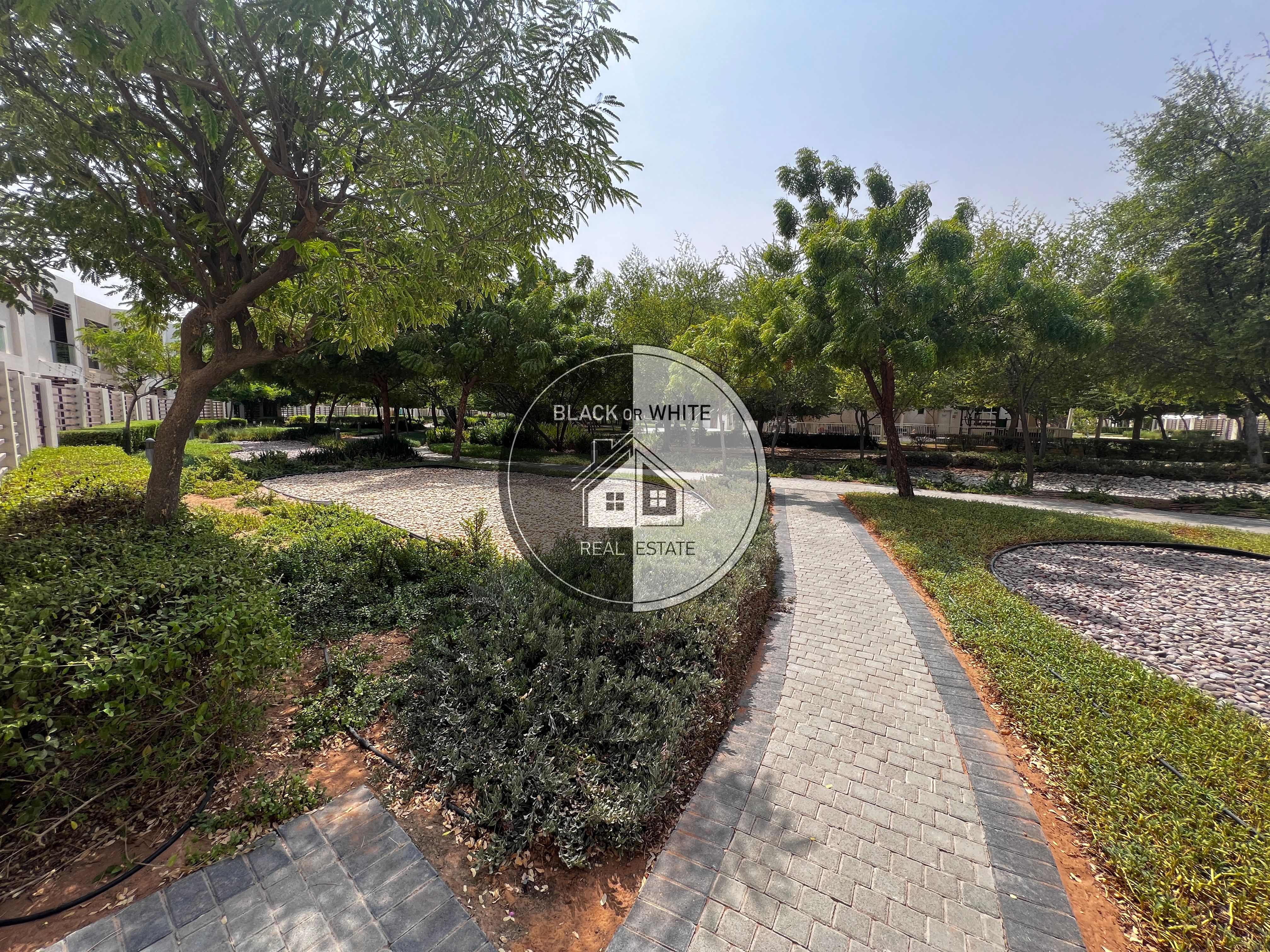 Unfurnished 3BR Villa in Flamingo for Rent