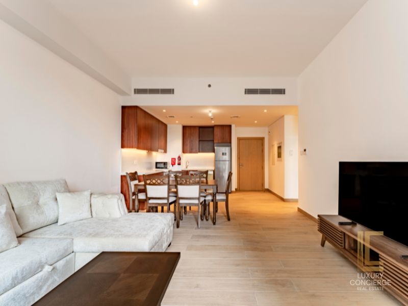 FULLY FURNISHED |VACANT |GROUND FLOOR|HUGE LAY OUT