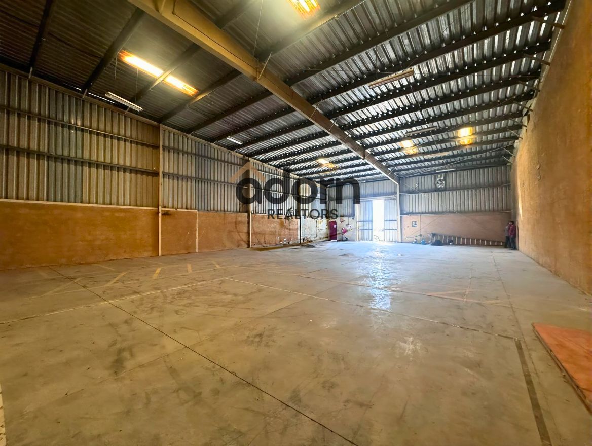 Premium Warehouse Unit in Al Quoz, Dubai for Art and Creative Use