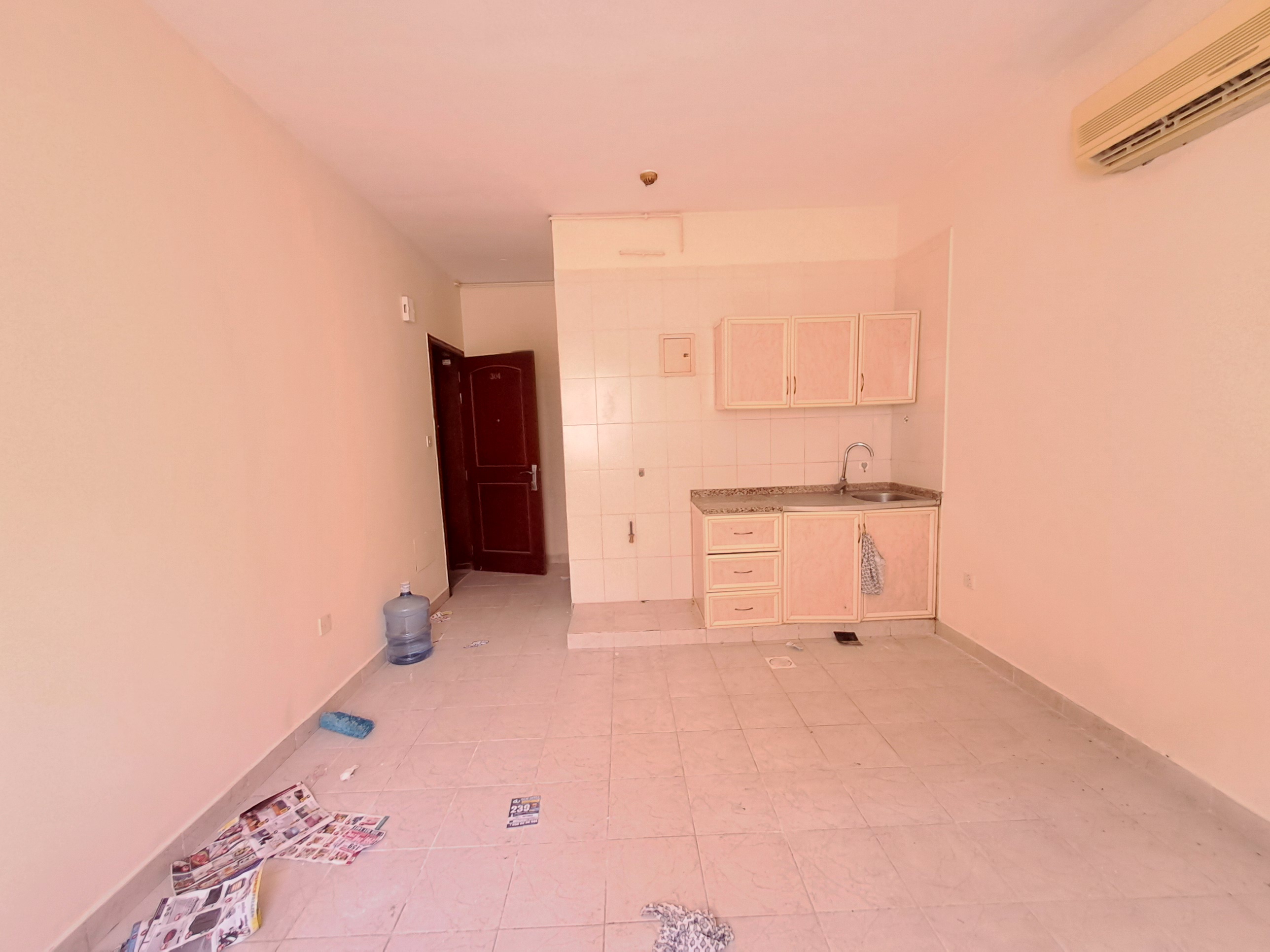 Amazing offer studio just in 18k ready to move