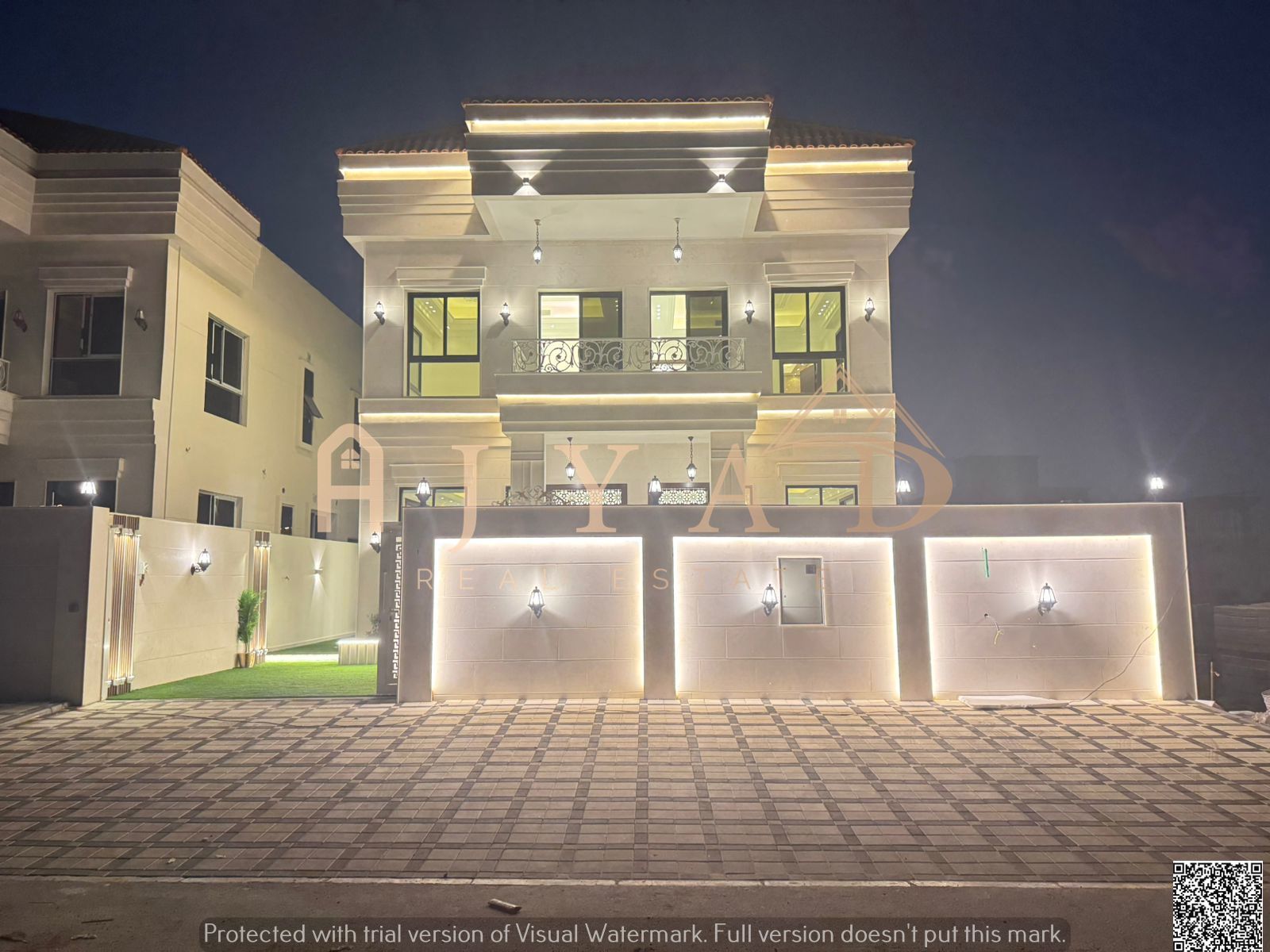 In a prime location near the mosque and mall, registration fees included, freehold ownership available to all nationalities