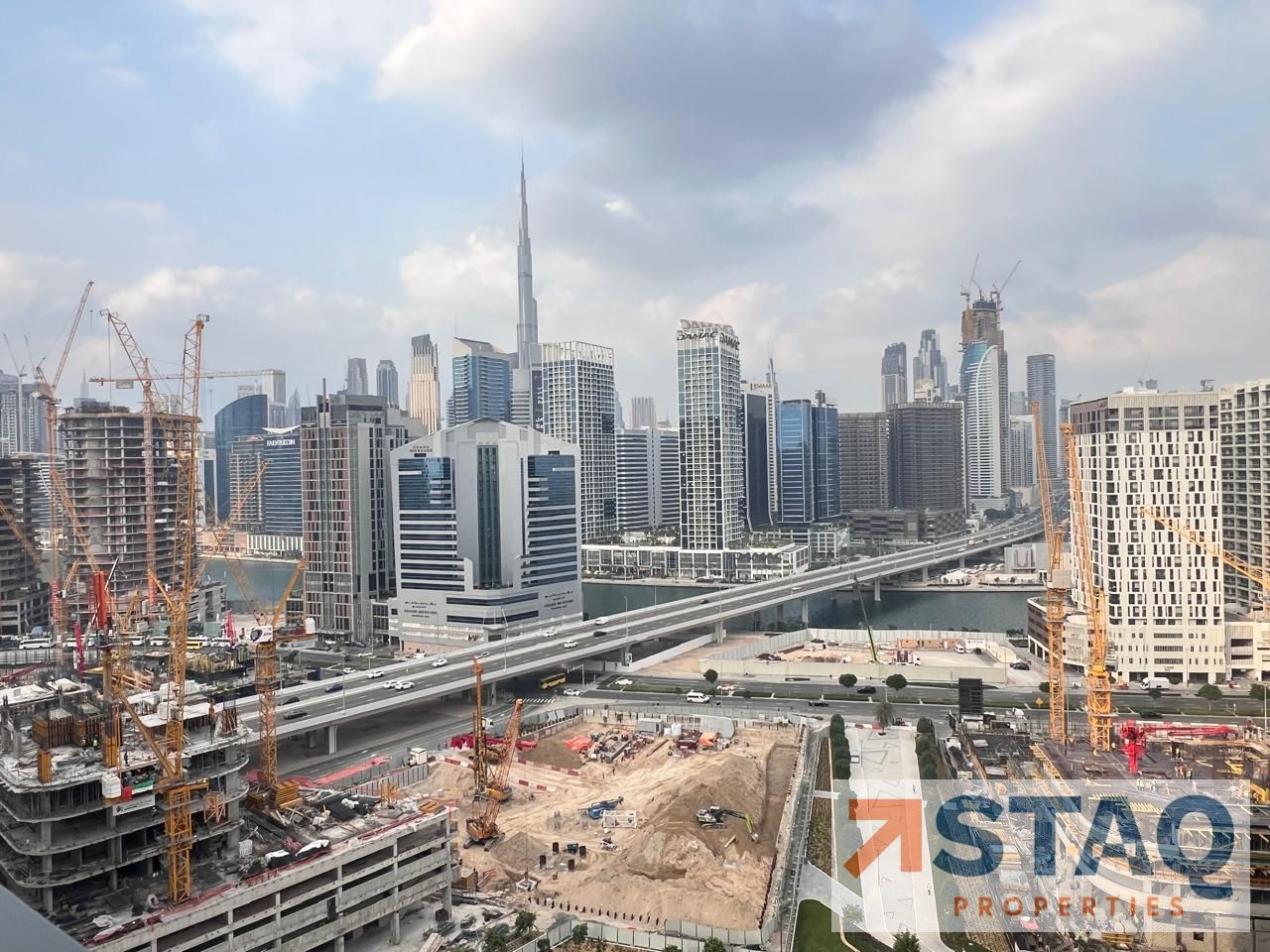 BURJ KHALIFA VIEW | PREMIUM FINISH | REDAY TO MOVE