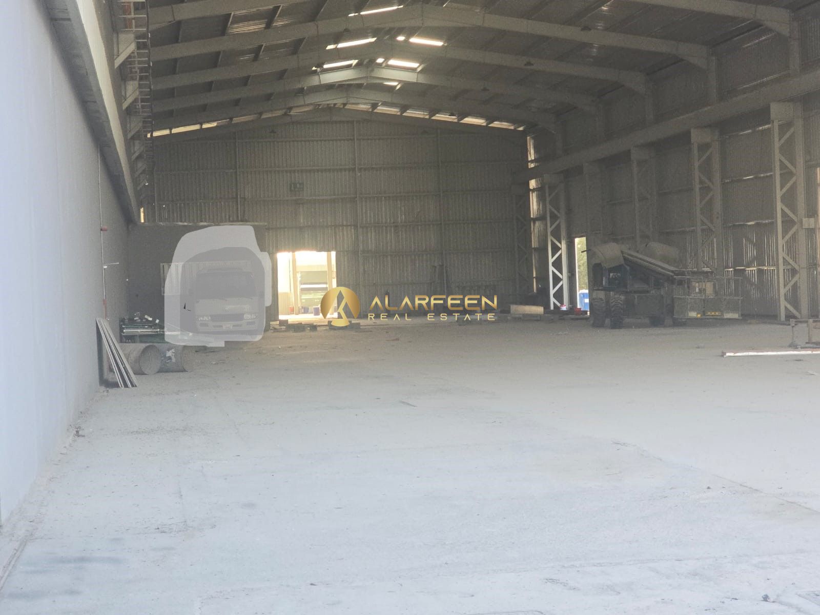 8396 sqft warehouse/20kw power/ready to take.
