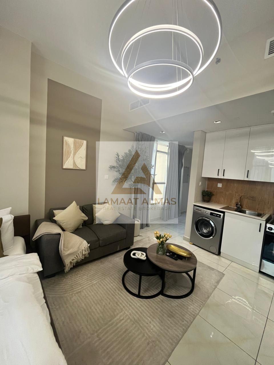 High Floor | Designer Finnish | Move in Now