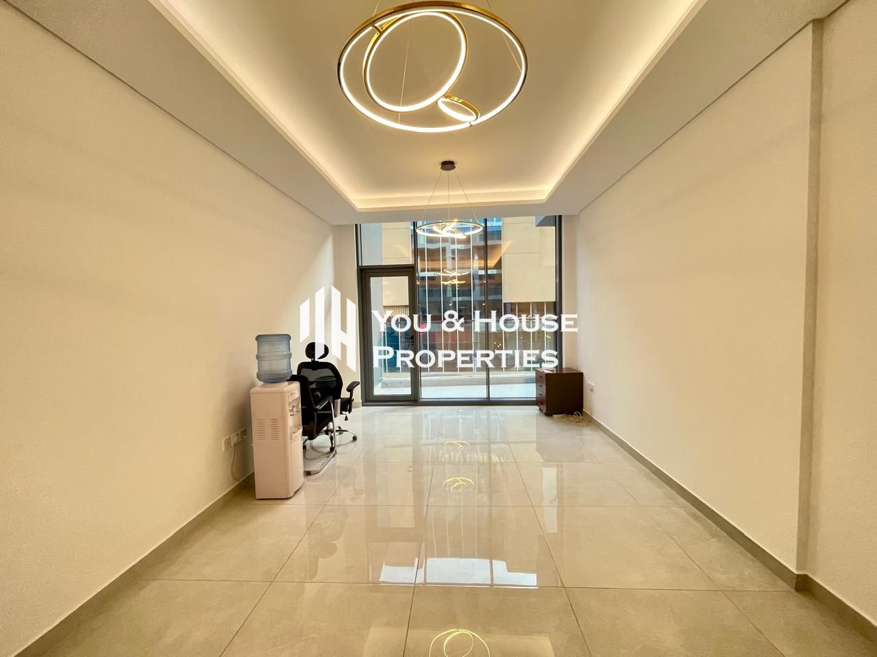 Bright &amp; Airy 1 Bed- Apartment...