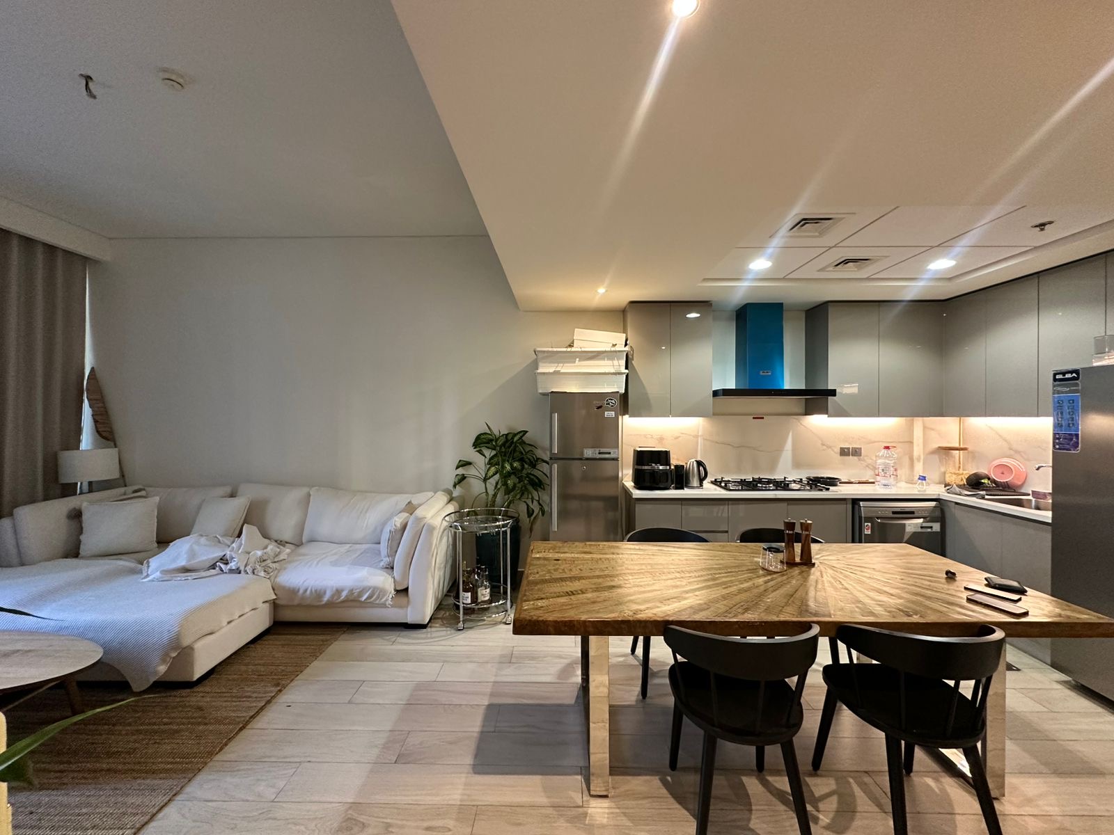 Low price 3bhk || Huge size || vacant flat || ready to move