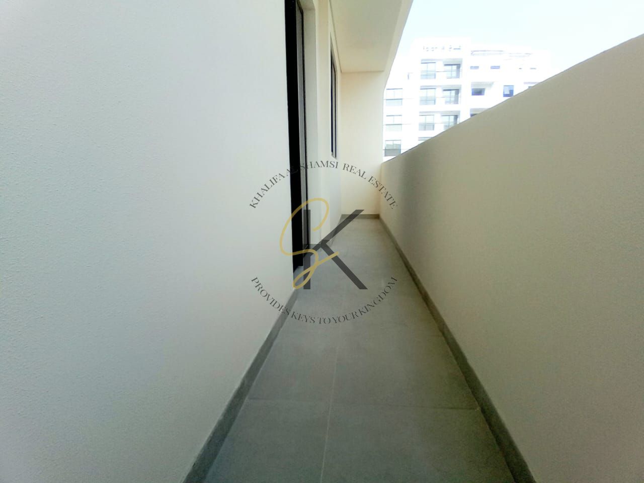 No Commission//12 Chq Payment\\Brand New 1Bhk\\ With Balcony\\