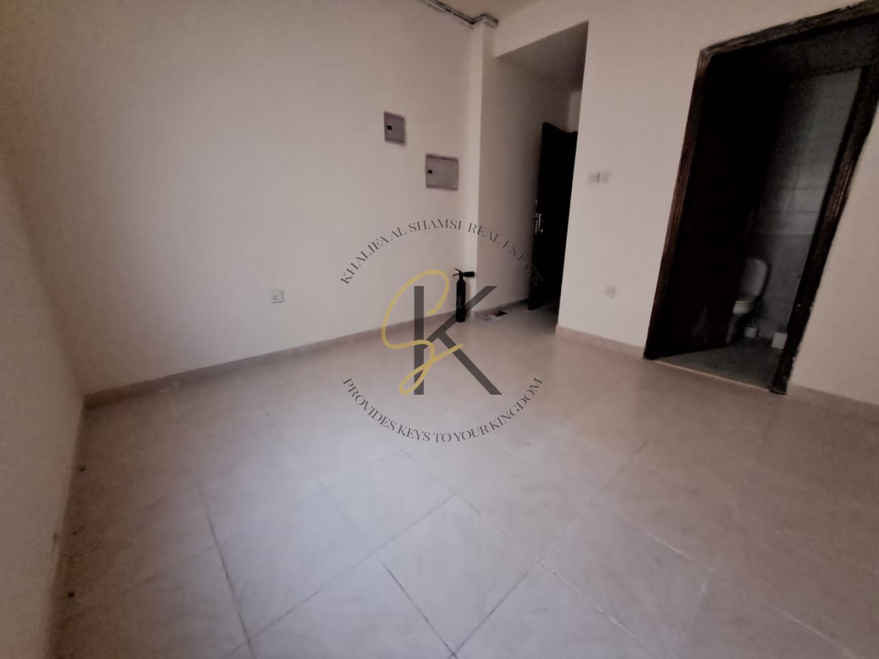 Studio with separate kitchen At Prime Location