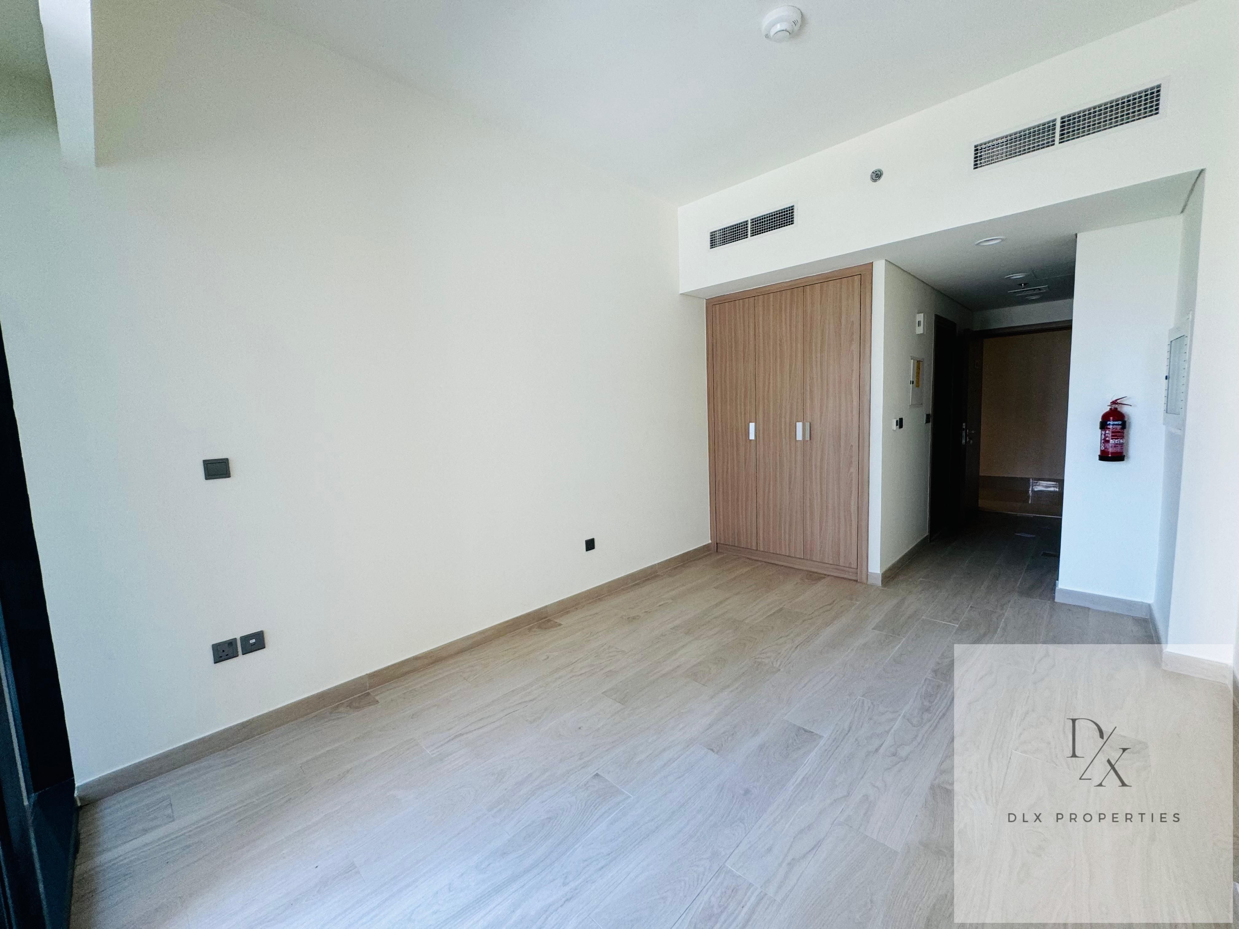MULTIPLE UNITS | READY TO MOVE | CHILLER FREE