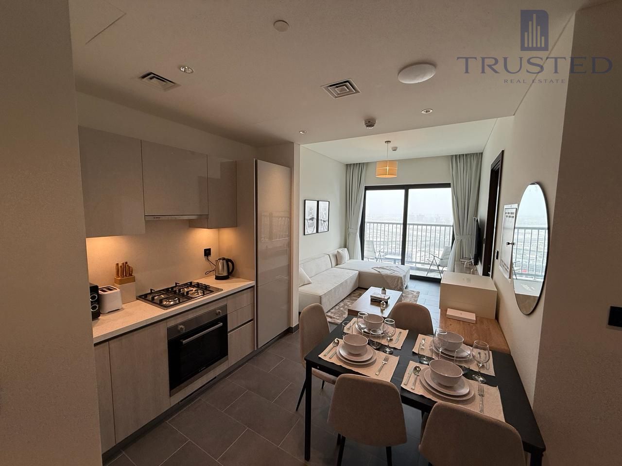 12 cheques | Fully Furnished | Burj Khalifa View