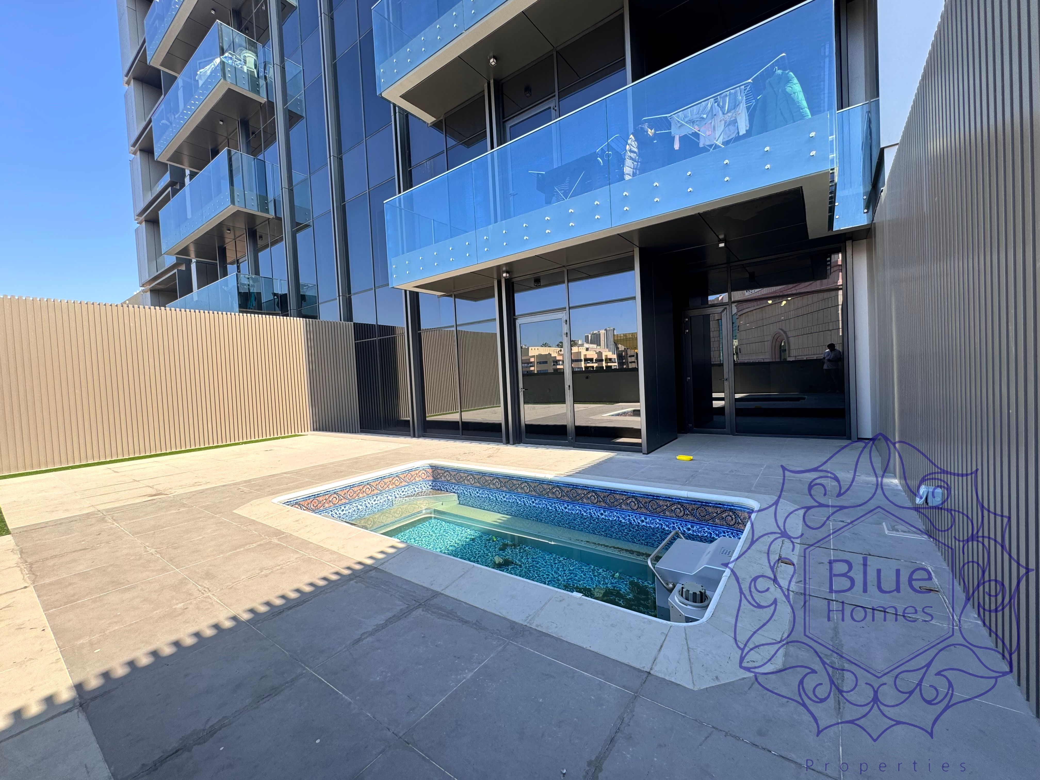 Massive 2 BHK | Maid Room | High Quality | Prime Location