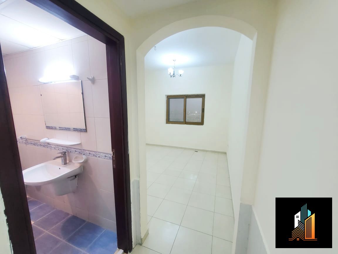 VERY CLEAR AND SPACIOUS 2BHK/2 FULL BATHROOMS BIG SIZE ROOMS+BALCONY