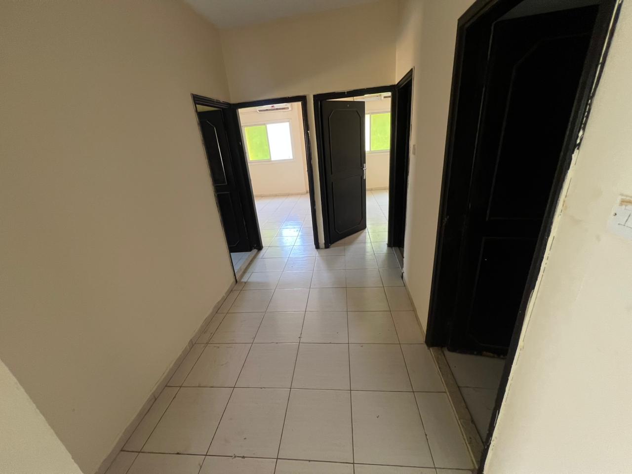 A fantastic opportunity to live in a building on the main street. This spacious apartment is offered at one of the best prices in the area, making it