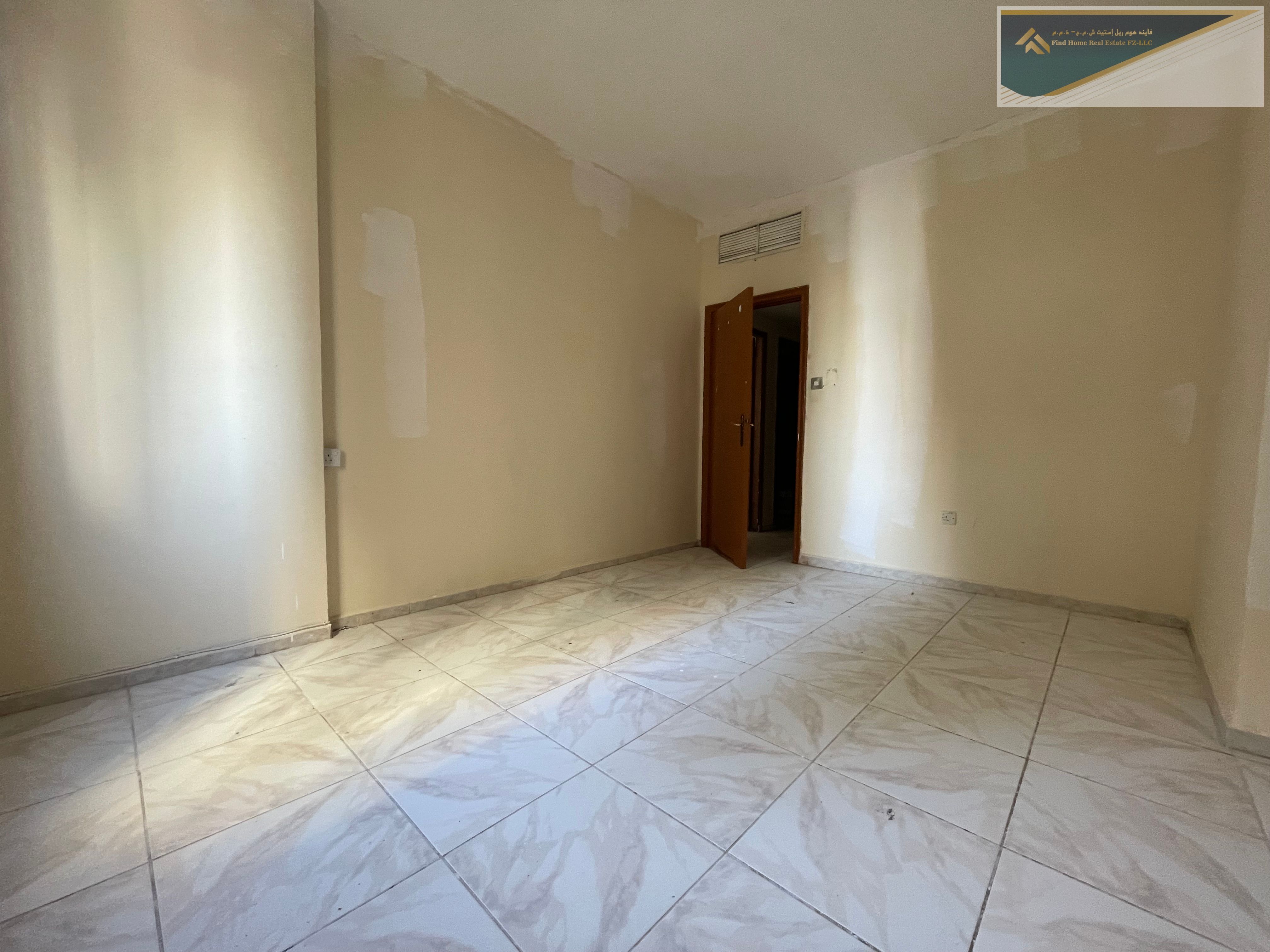 FULLY SPAIOUS !!2BHK APPARTMENT CENTRAL AC WITH BALCONY ONLY FOR FAMILY JUST 37k
