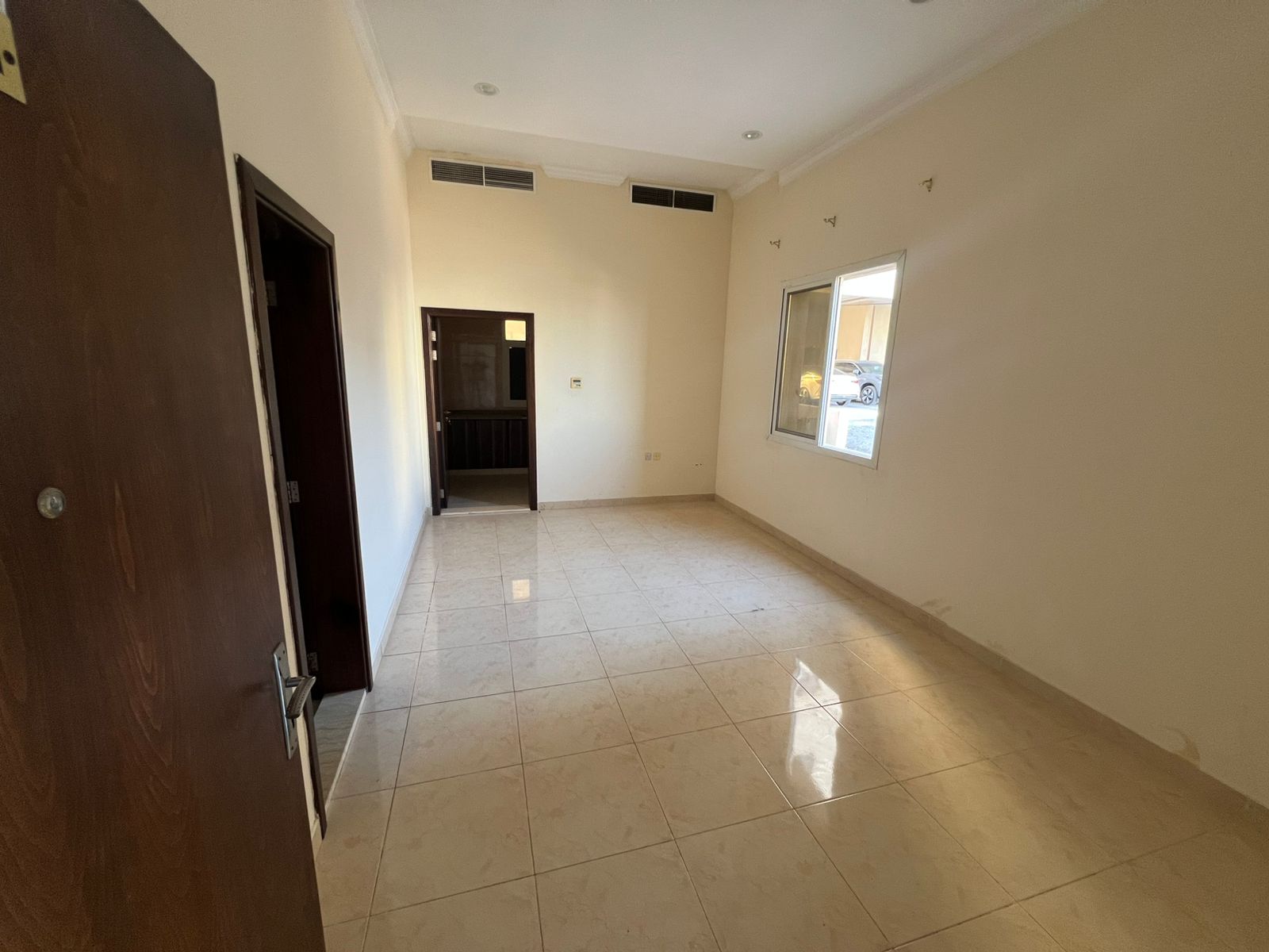 Studio apartment for annual rent – Ground floor in Rawda 1 A great opportunity for a studio apartment in a new building, second occupancy, in a qui