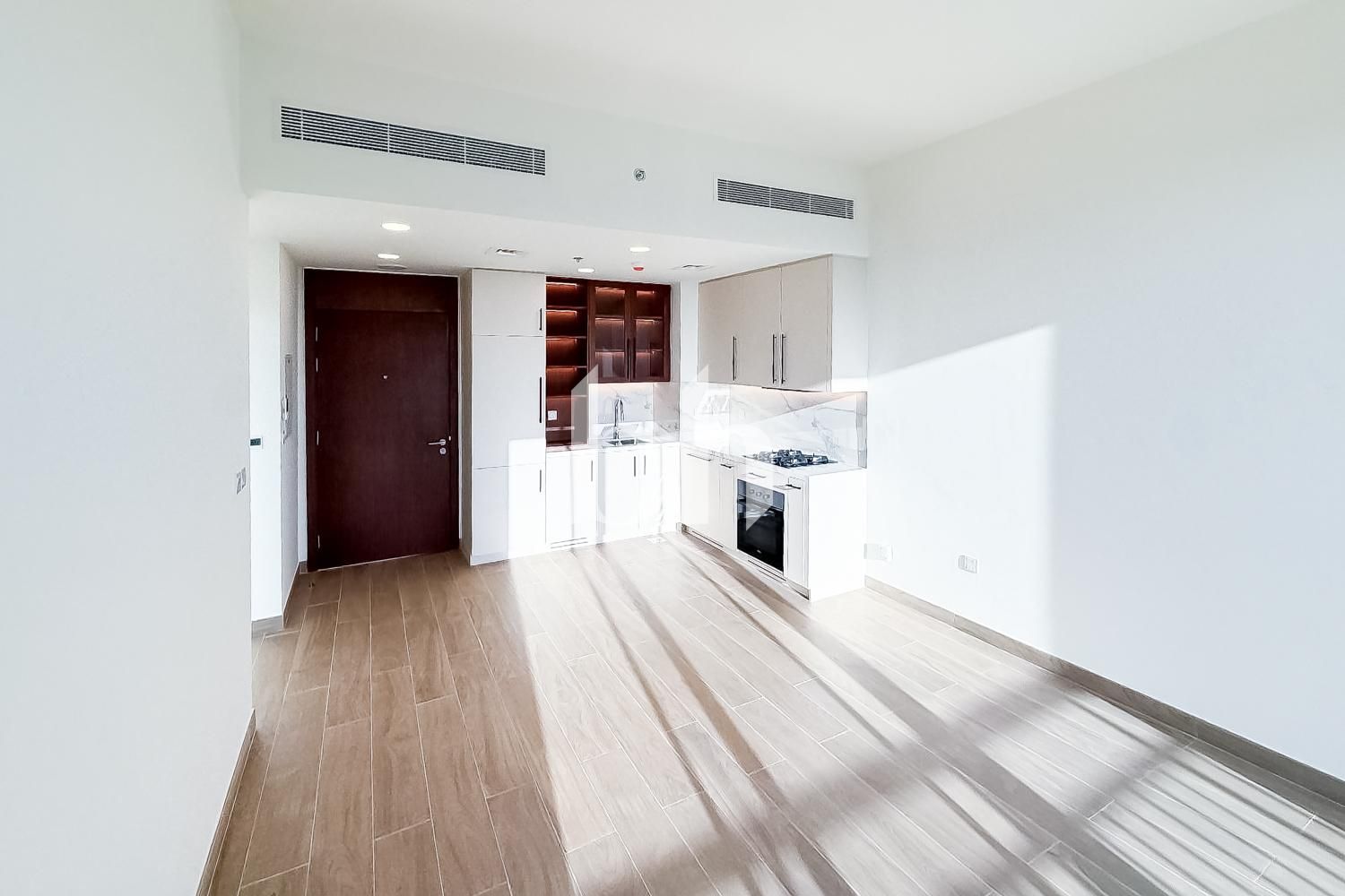 Boulevard View | High Floor | Excellent Unit
