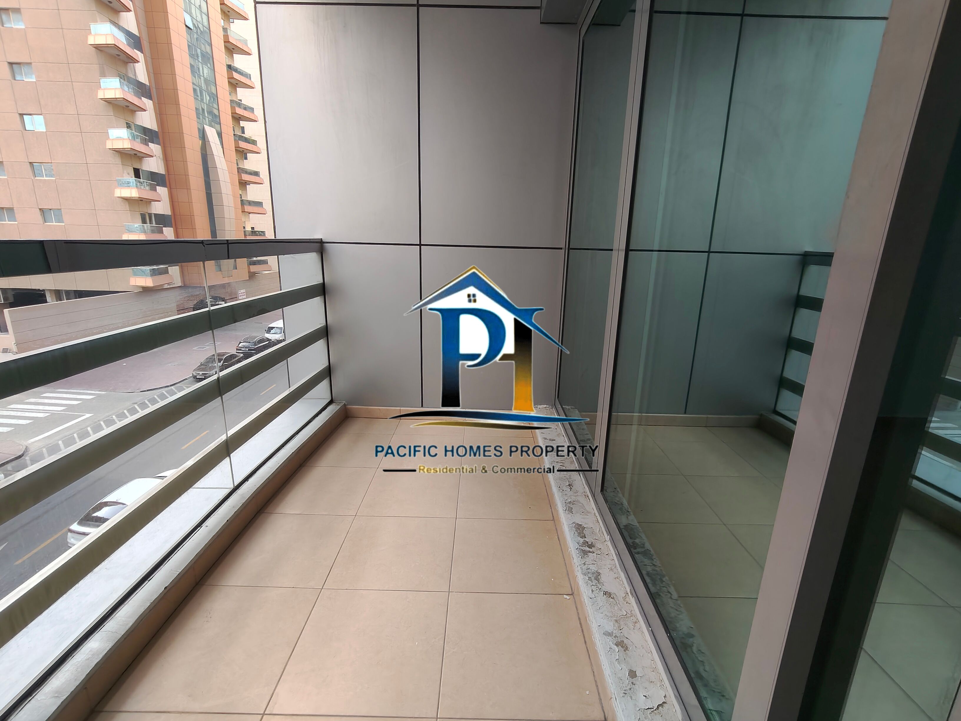 SPECIOUS 1BHK APARTMENT WITH ALL FACILITIES ONLY 55K CALL NOW MR FARHAN.