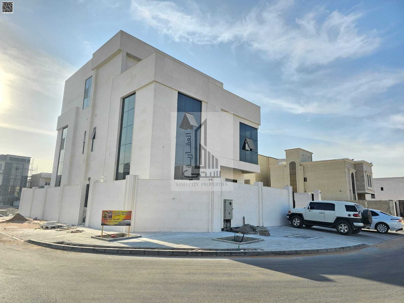 Corner villa for sale, electricity and water included