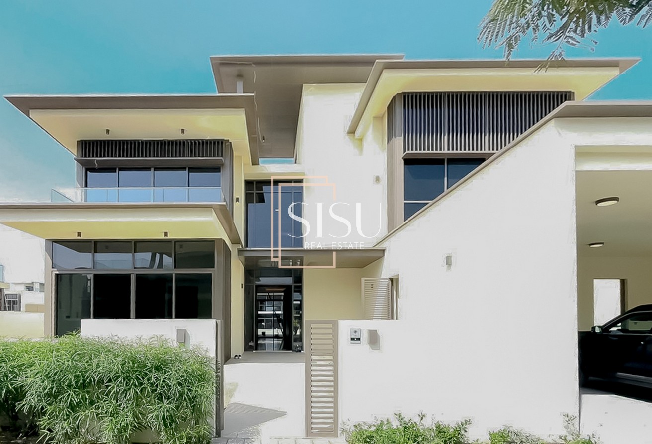 Brand New | Luxurious Villa | Park Facing