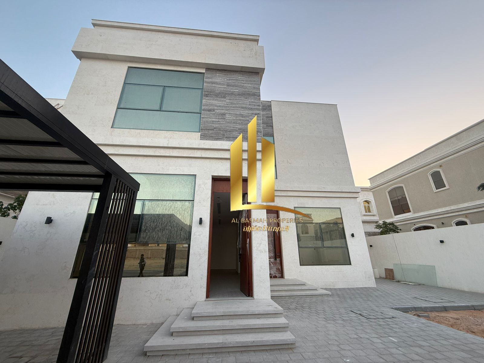 For sale: Villa in Sharjah, Al Houshi, Al Badia District Super deluxe finishing