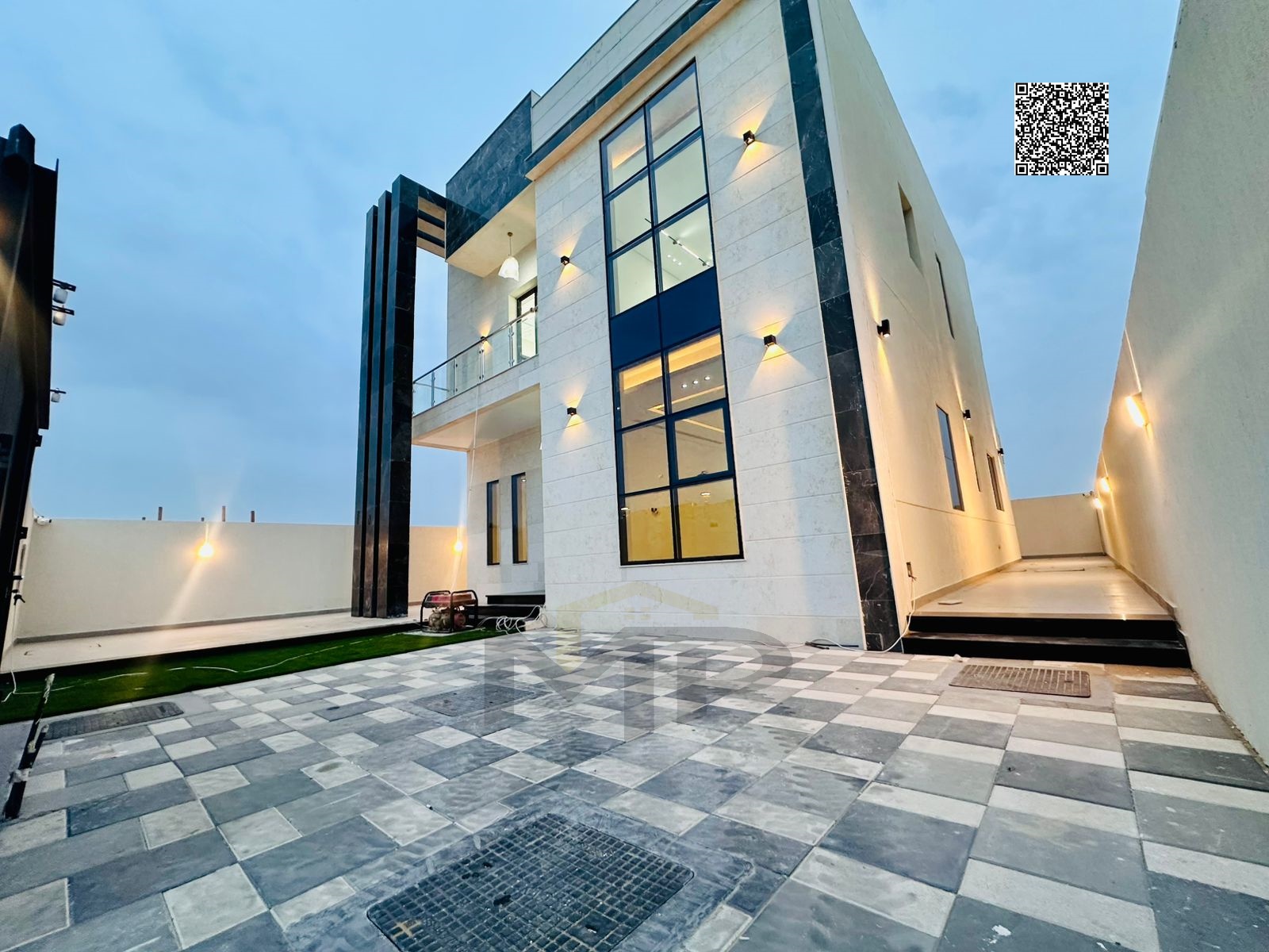 Villa for sale directly from the owner, special price for cash. Villa includes registration and ownership fees. Freehold ownership for all nationaliti