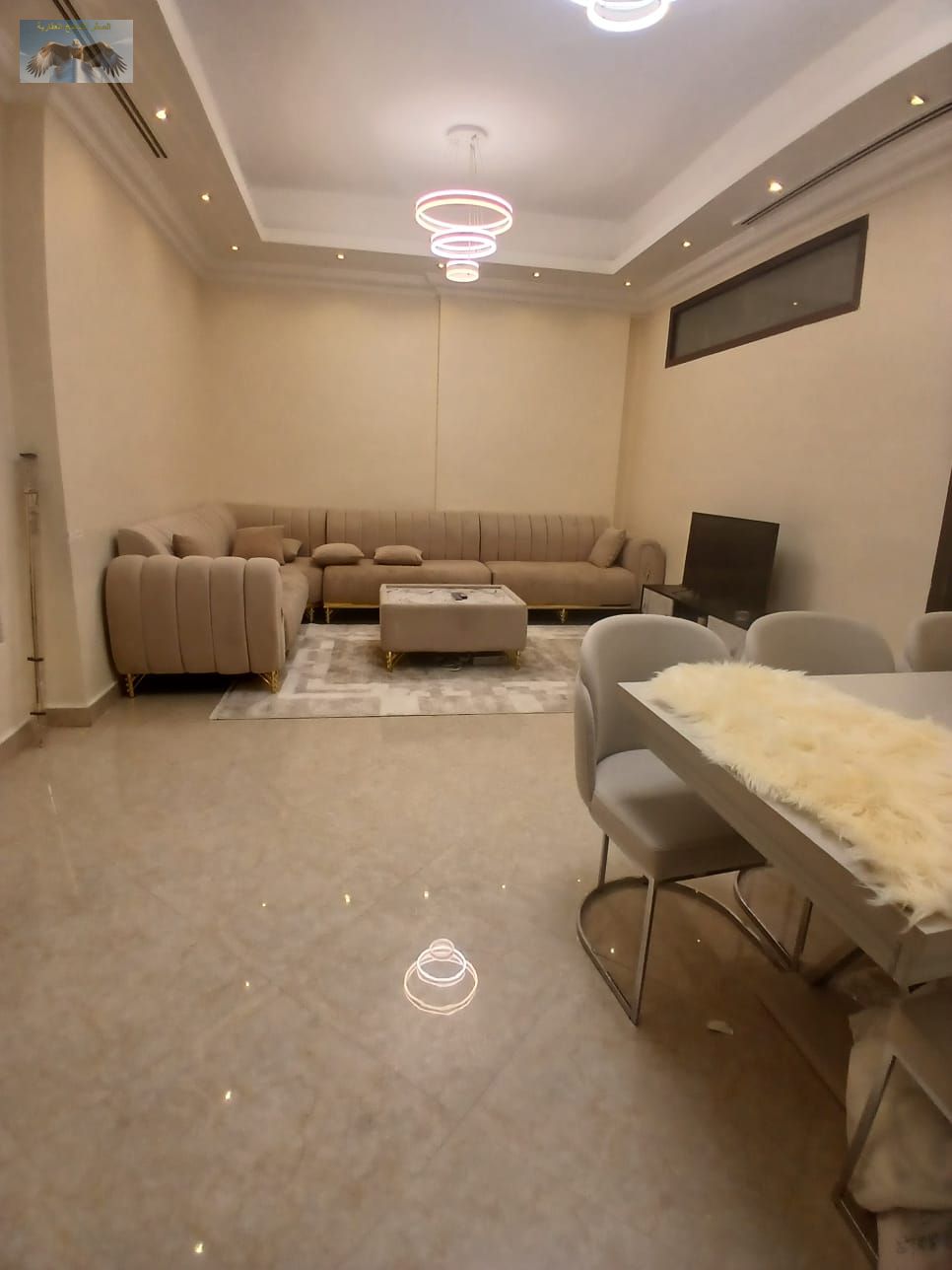 A great opportunity for daily rental of three furnished rooms in a prime location and elegant design.