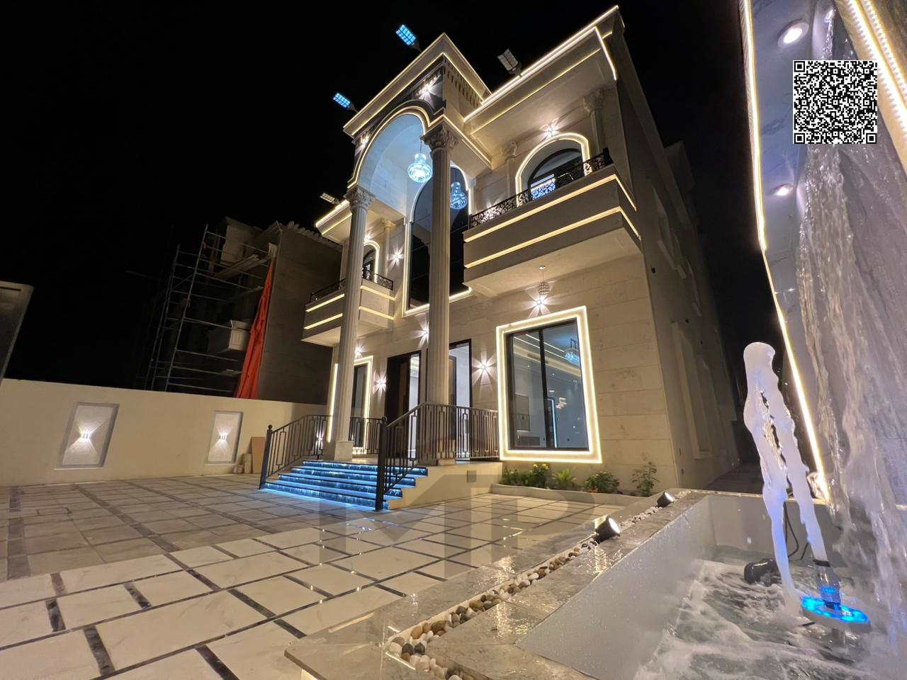 For sale: A luxurious villa with an elegant design and high-quality finishing, ideal for upscale family living. Freehold ownership for all national