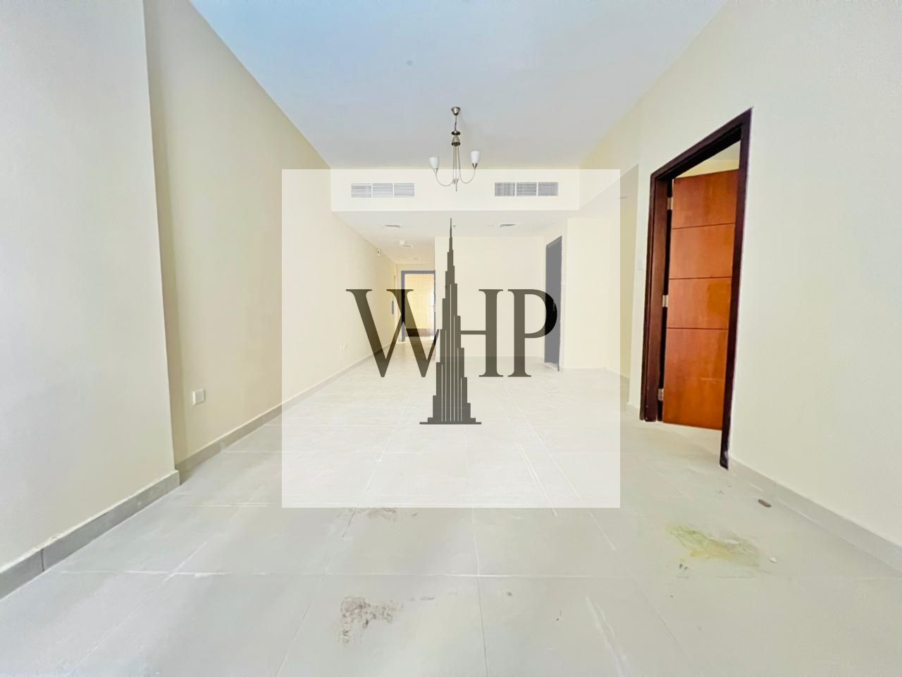 Hot offer! Spacious 1BHK Apartment with Balcony// Parking// Close to park