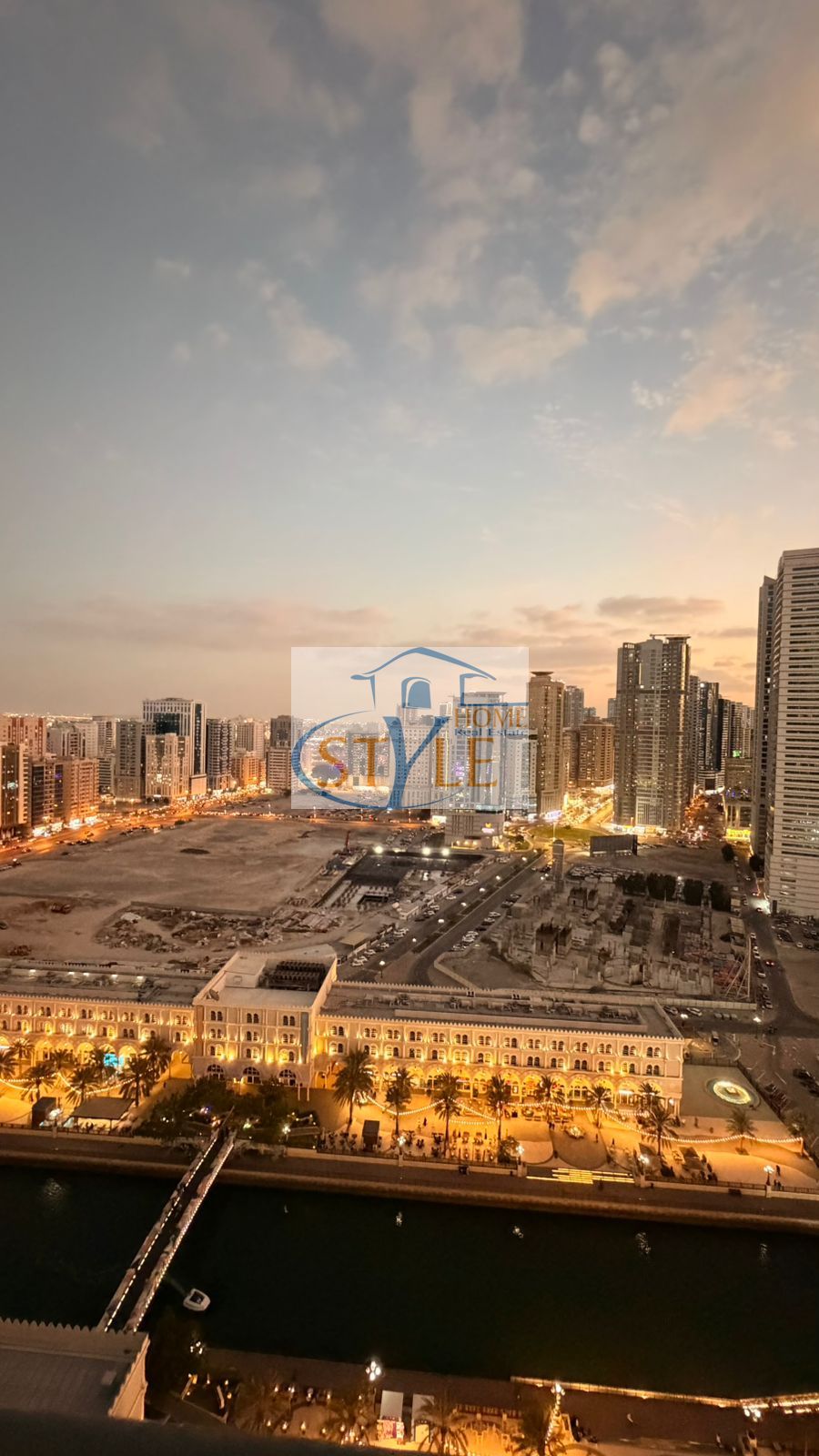 Apartment in Al Khan, 3 bedrooms, 1,504,000 dirhams