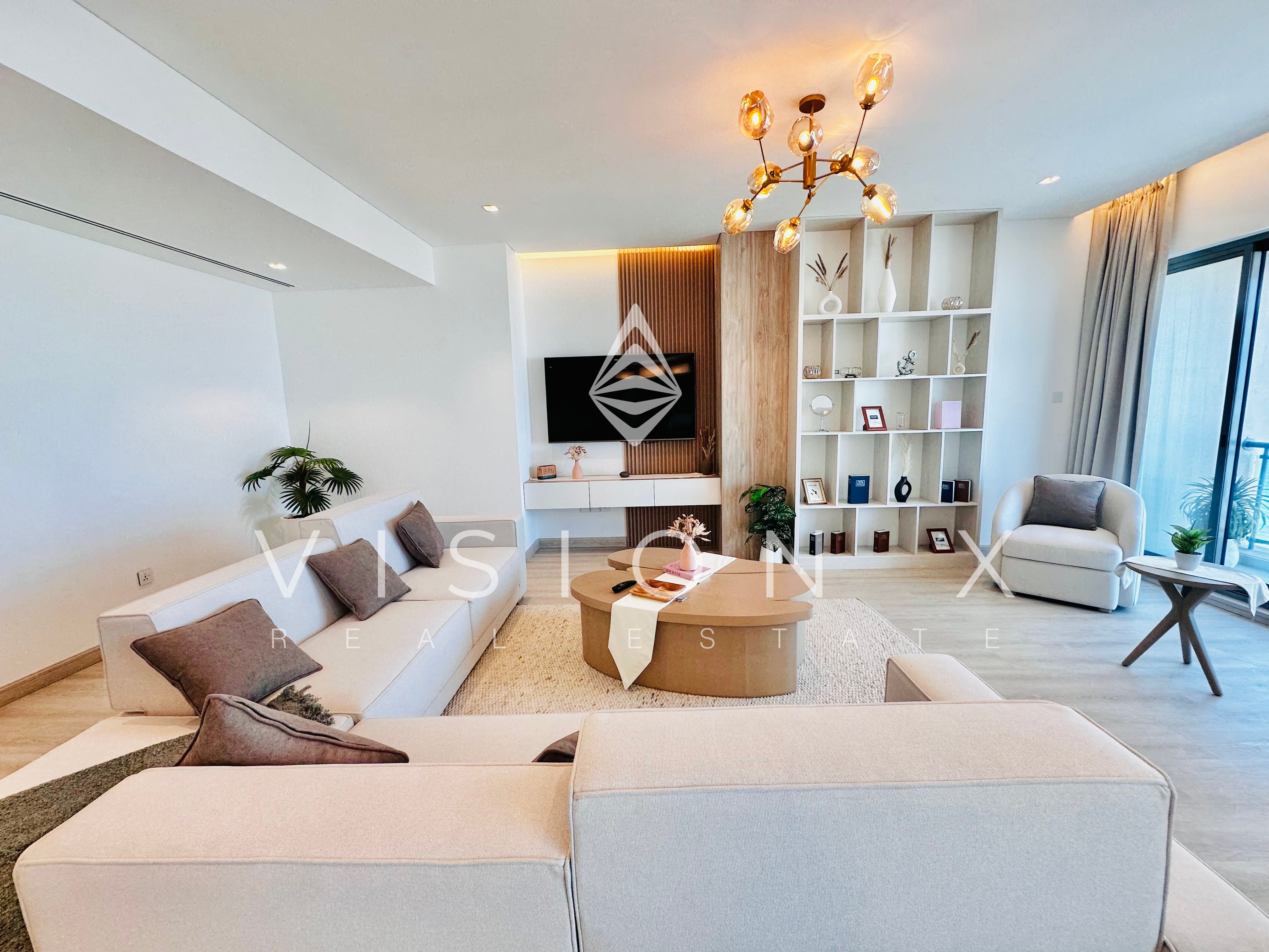 Spacious Layout | Panoramic Views | Immediate Availability