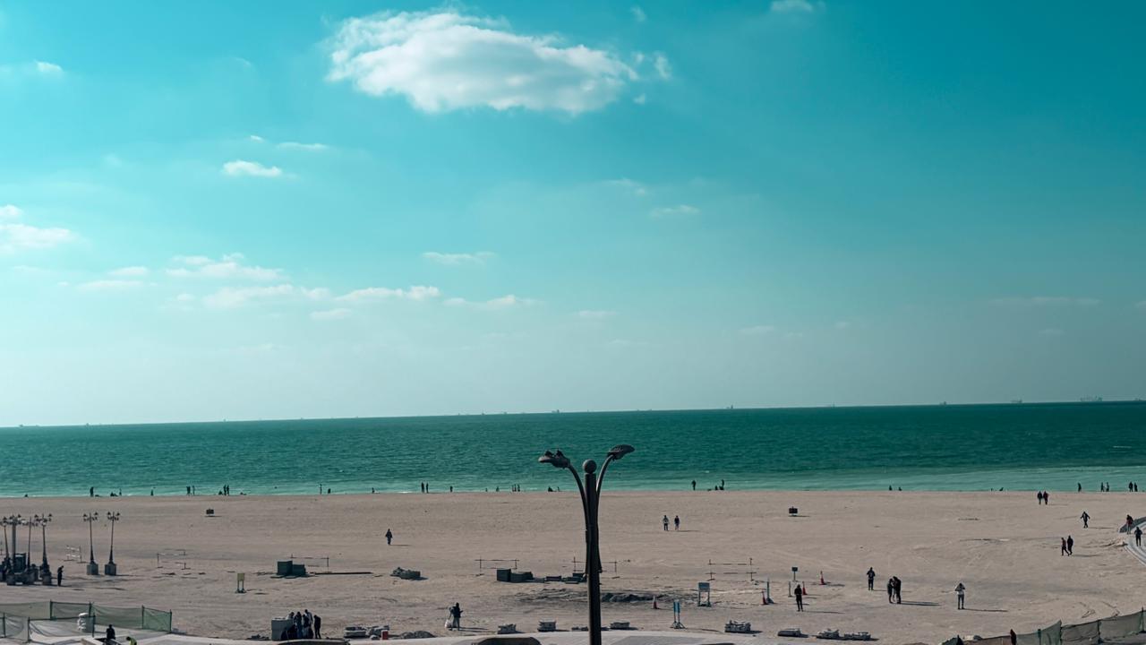 40,000 AED Annual Rent – Spacious 1 Bedroom Apartment with Direct Sea View Ajman Corniche A rare opportunity to live in one of the most prestigio