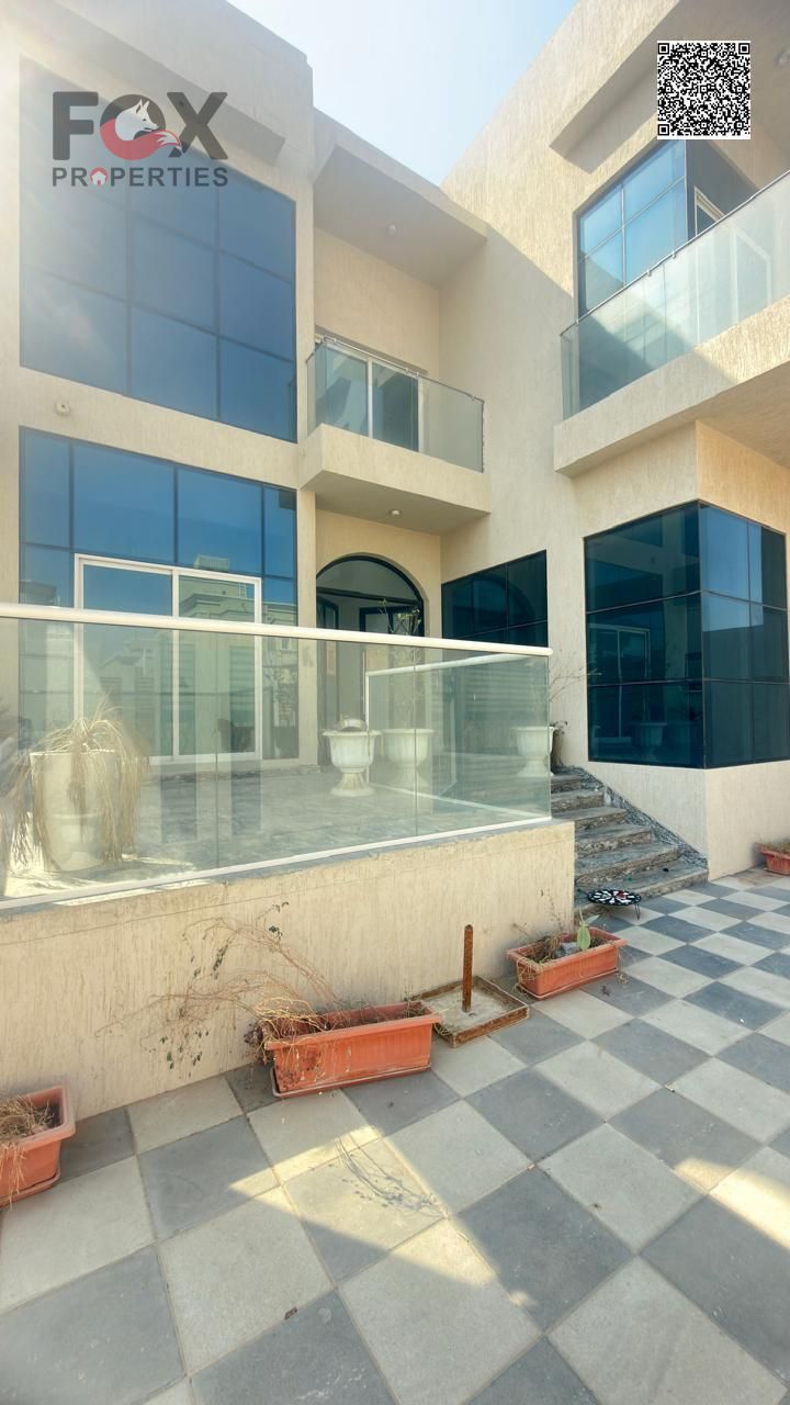 A spacious residential villa in a quiet location within the Al Helio 1 area, ideal for families and offering comfortable living spaces