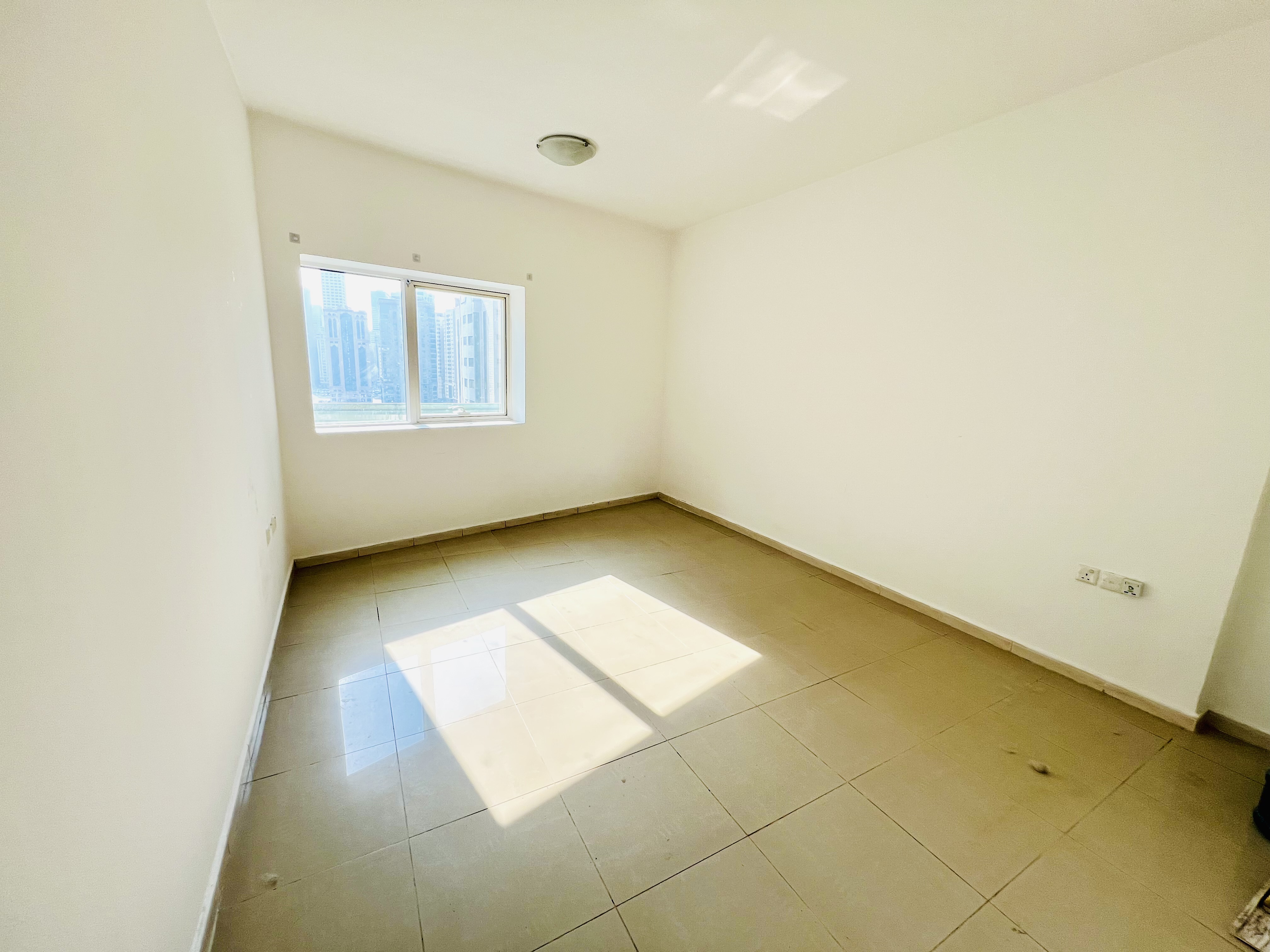 Species apartment master room, big apartment maintenance free gym free