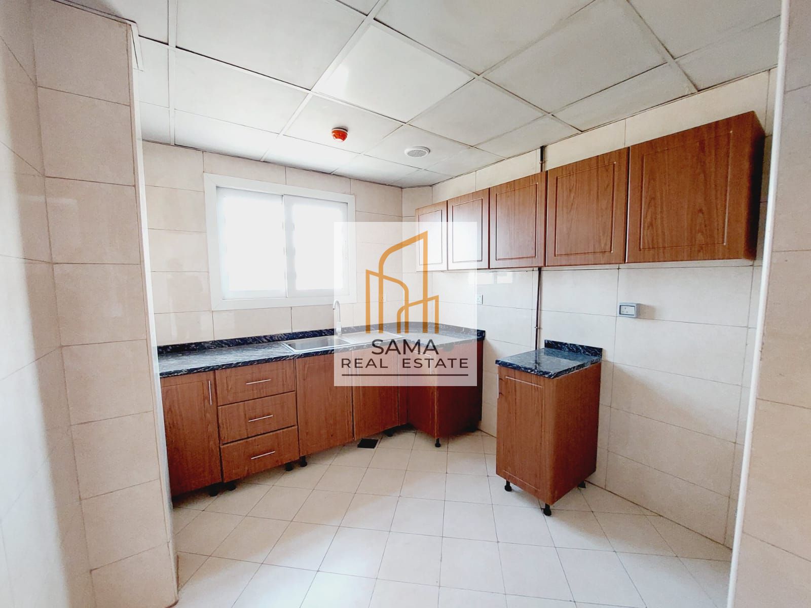 1bhk with 2 baths available for family r36k