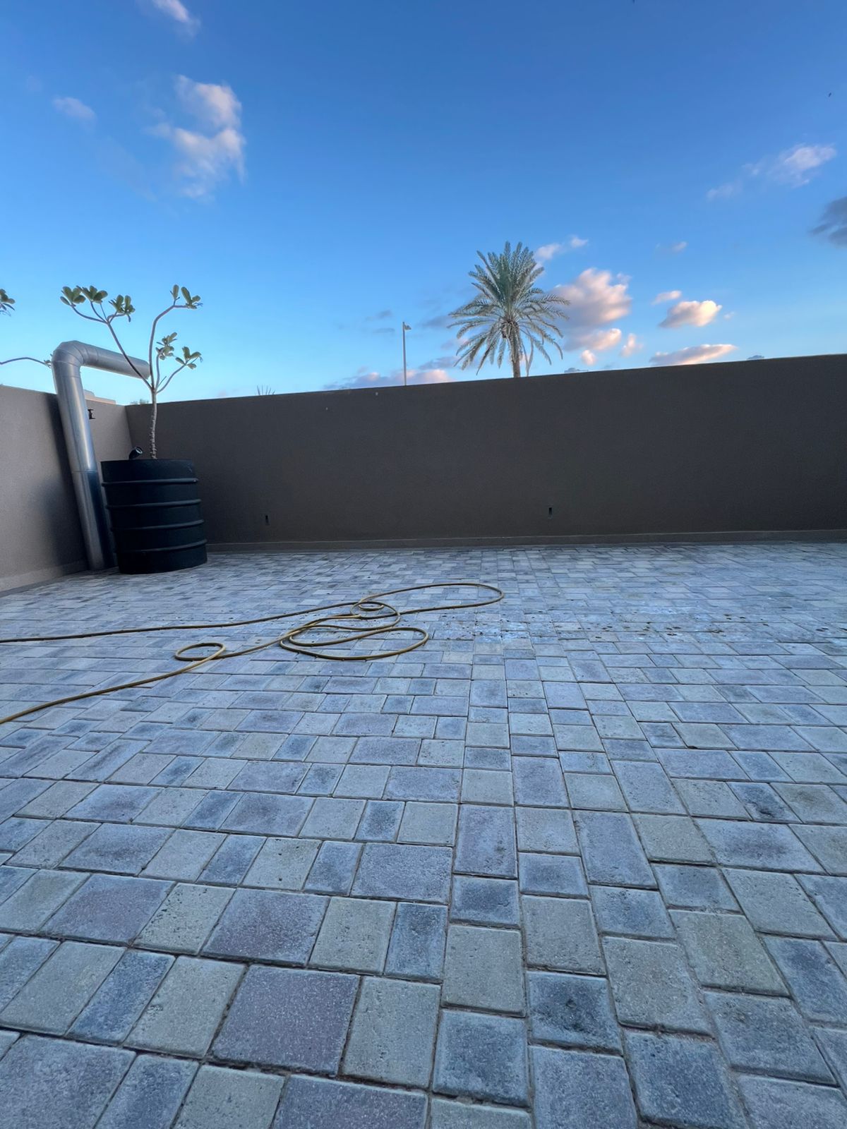 Villa for rent with high-end finishes and spacious areas