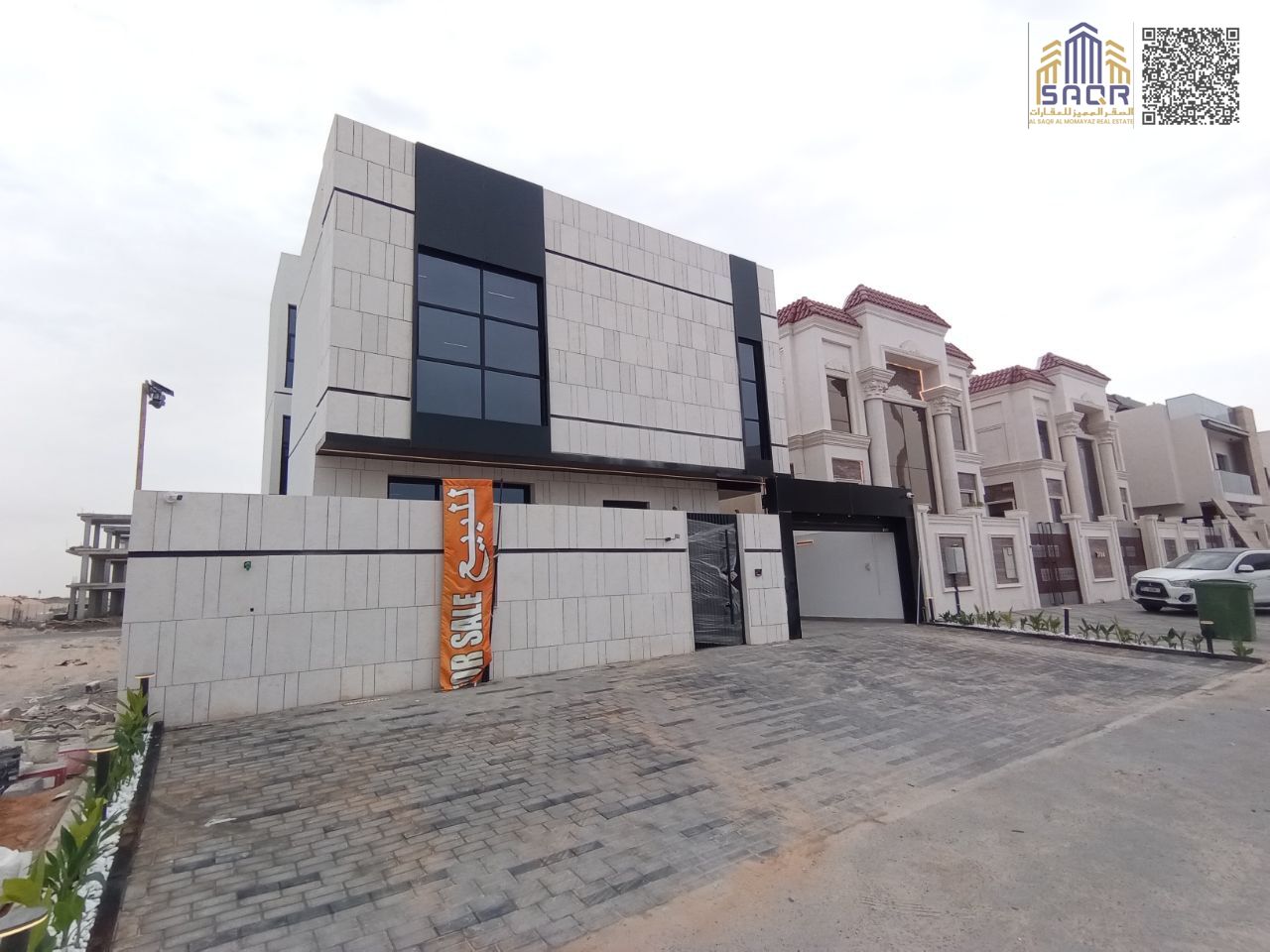 Two-story villa with a roof, super duplex finishing, with a swimming pool / Freehold ownership for life / Fees included