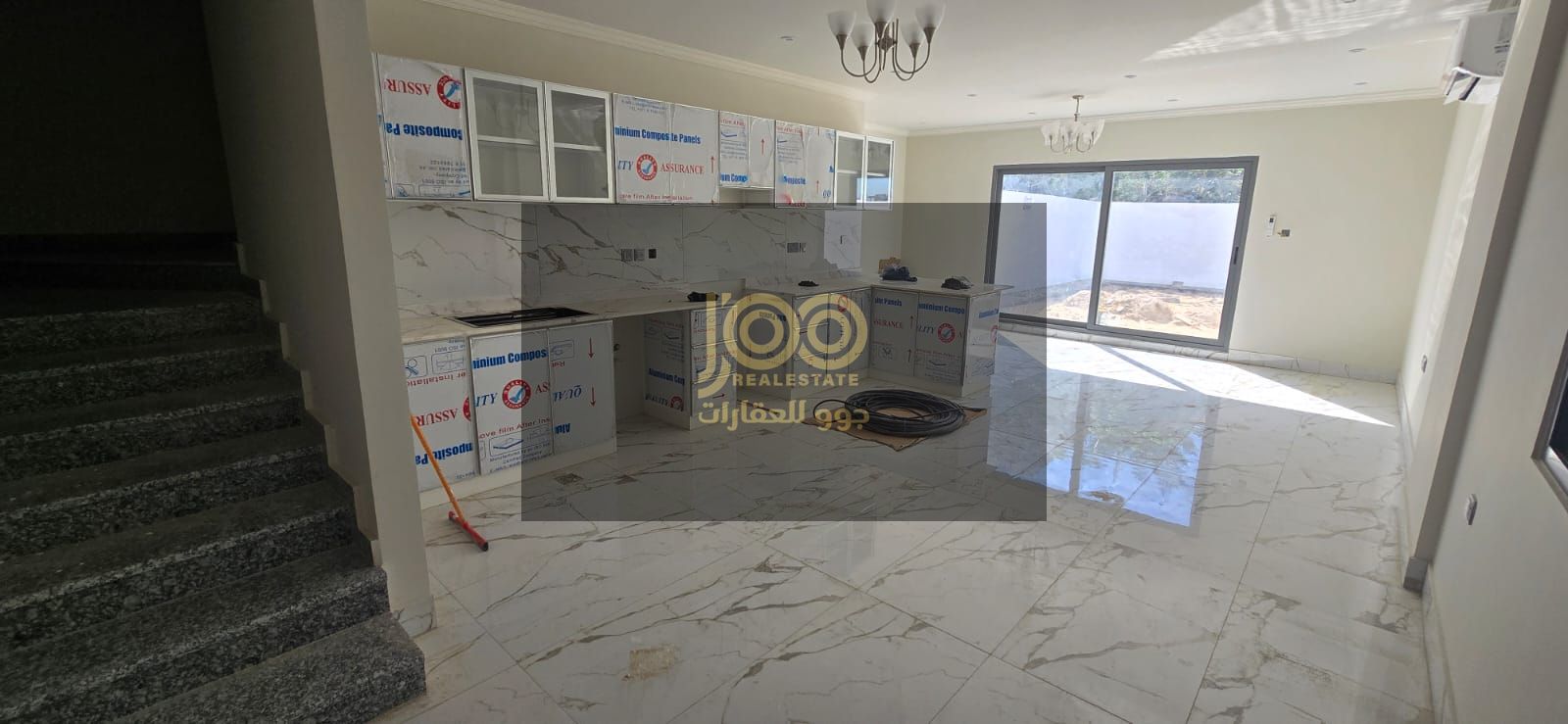 Villa for rent, 4 master bedrooms, living room and majlis, first occupancy, in Al Ras area, price 80,000