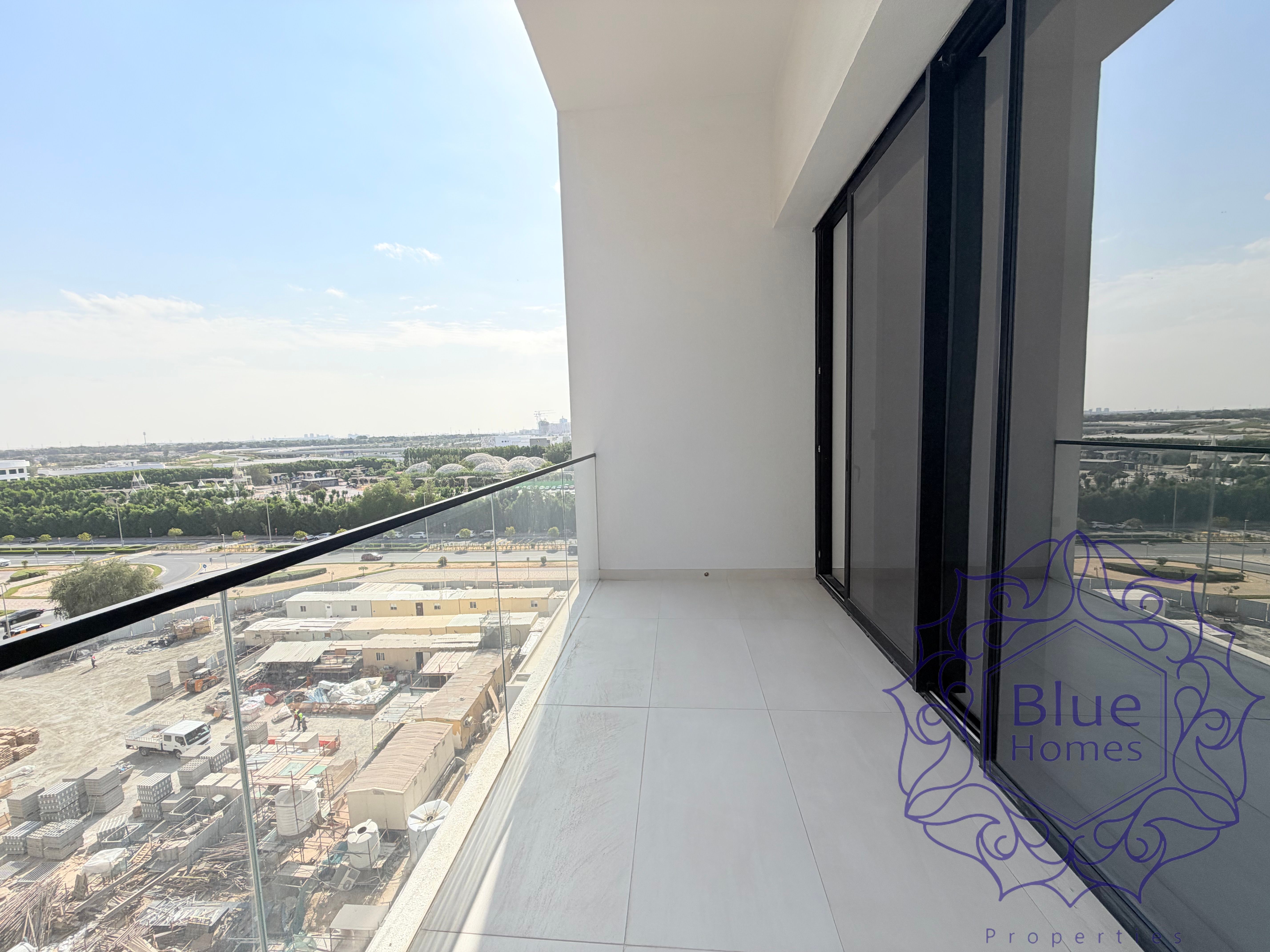 Luxury studio ready to move in / inquire now