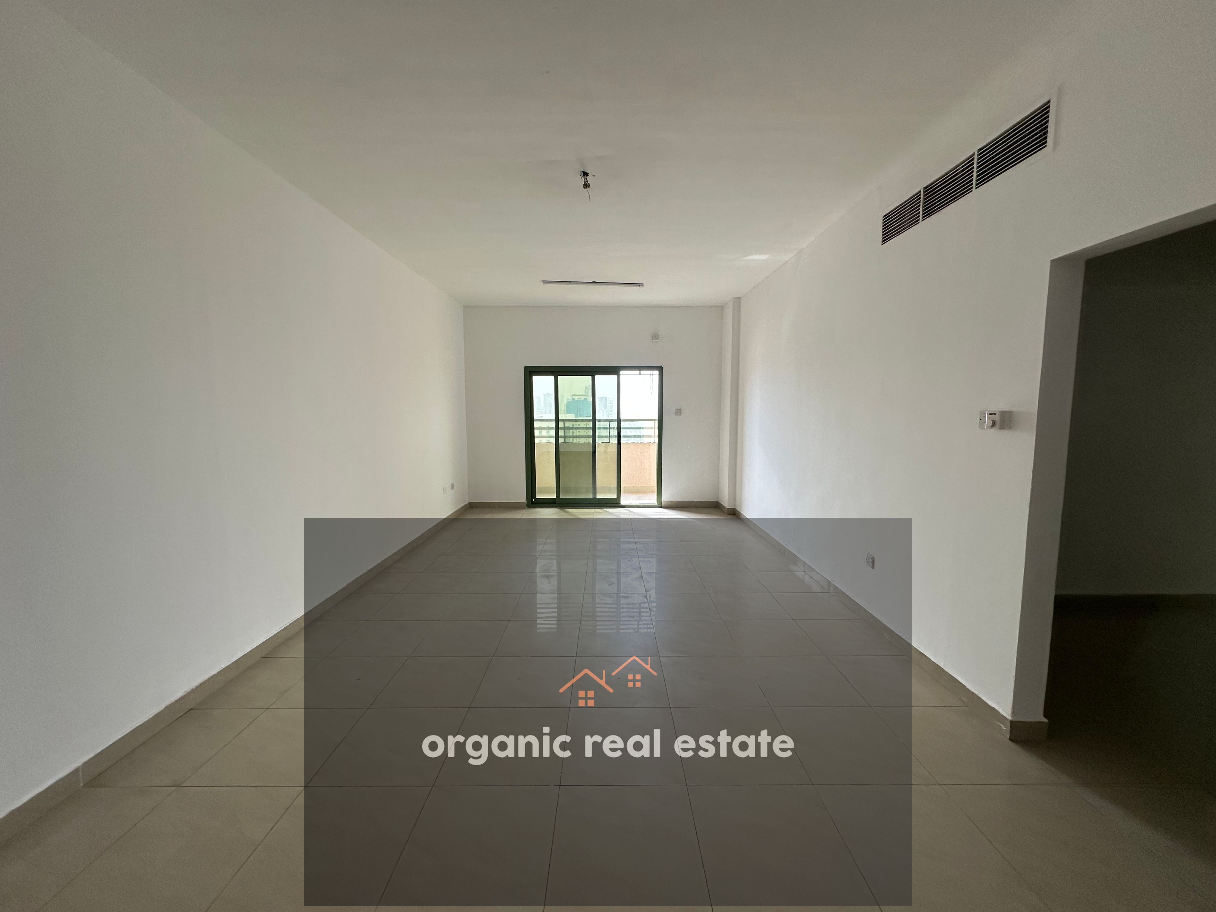 Near Bus Stop 2bhk with balcony