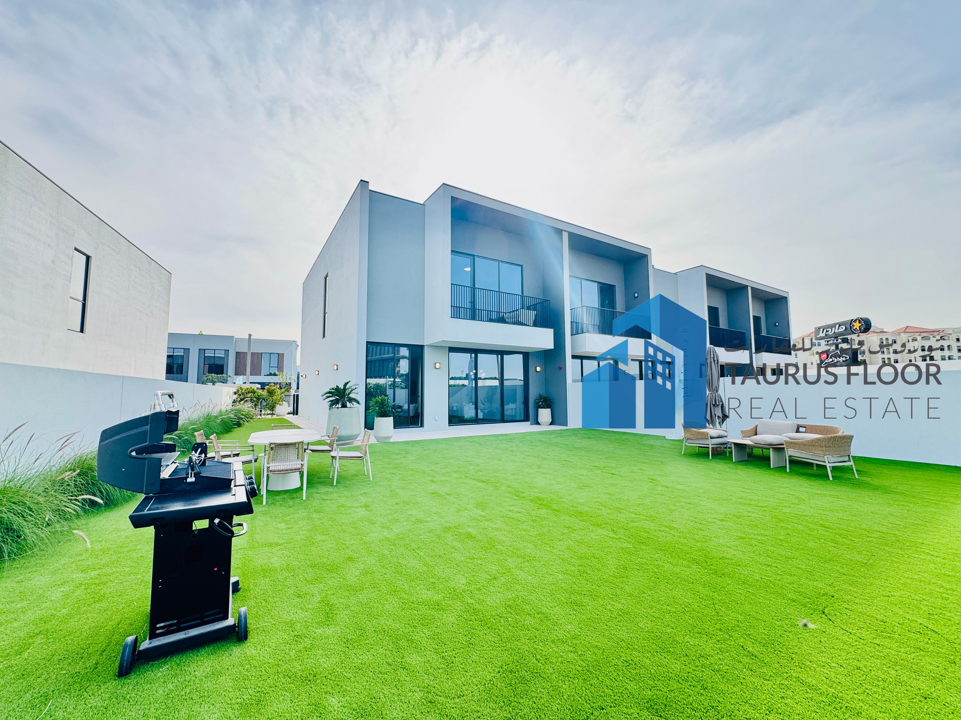 Brand New Luxurious 3+Maid Villa Big Garden