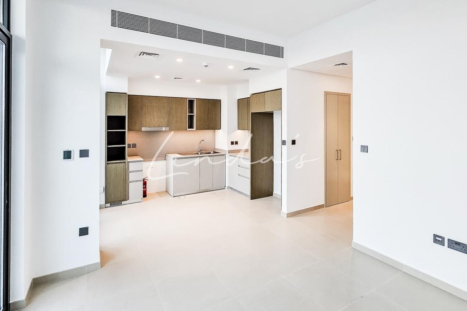 Single row | Quiet location | Ready to move in