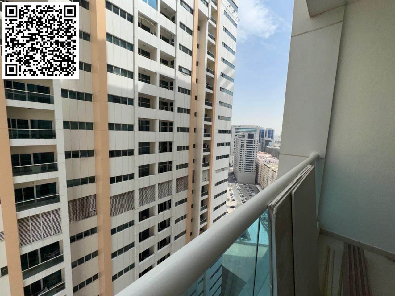 Free parking, built-in wardrobes, storage room, two bedrooms, living room, three bathrooms, air conditioning, balcony, open view, very spacious areas,