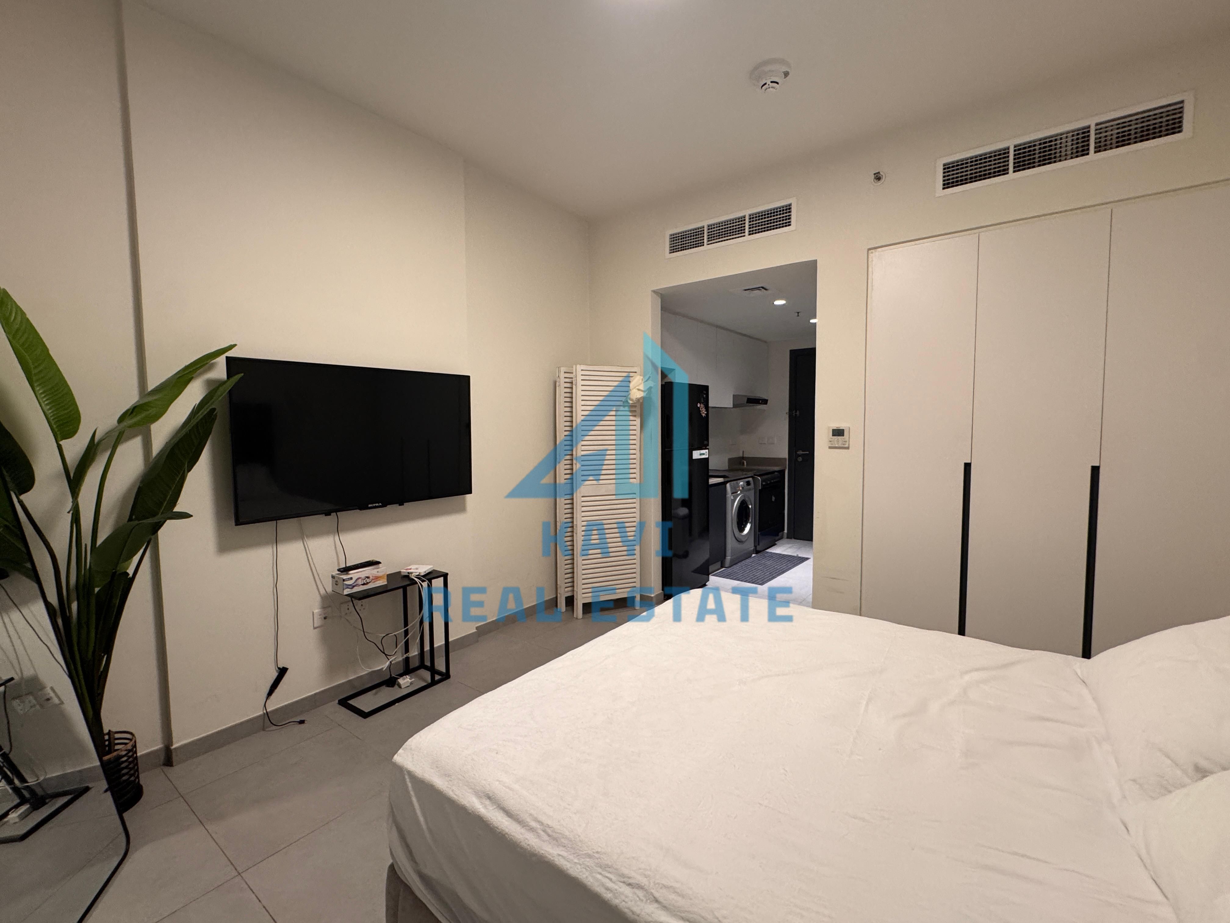 Luxury Living, Simplified: Fully Furnished Studio in Riffa 2