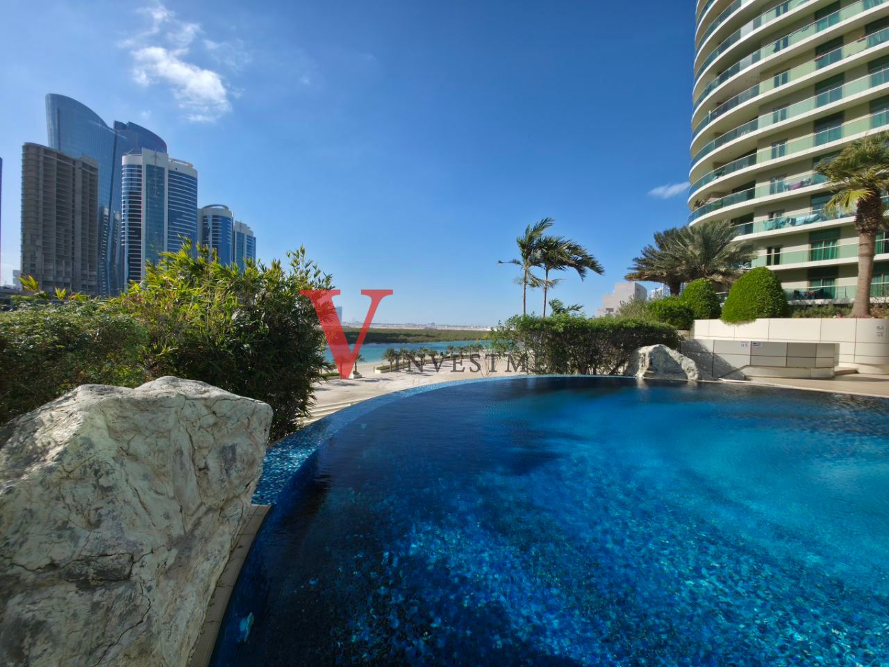 Hot Deal | Spacious 3-Bd Sea View | Private Garden |