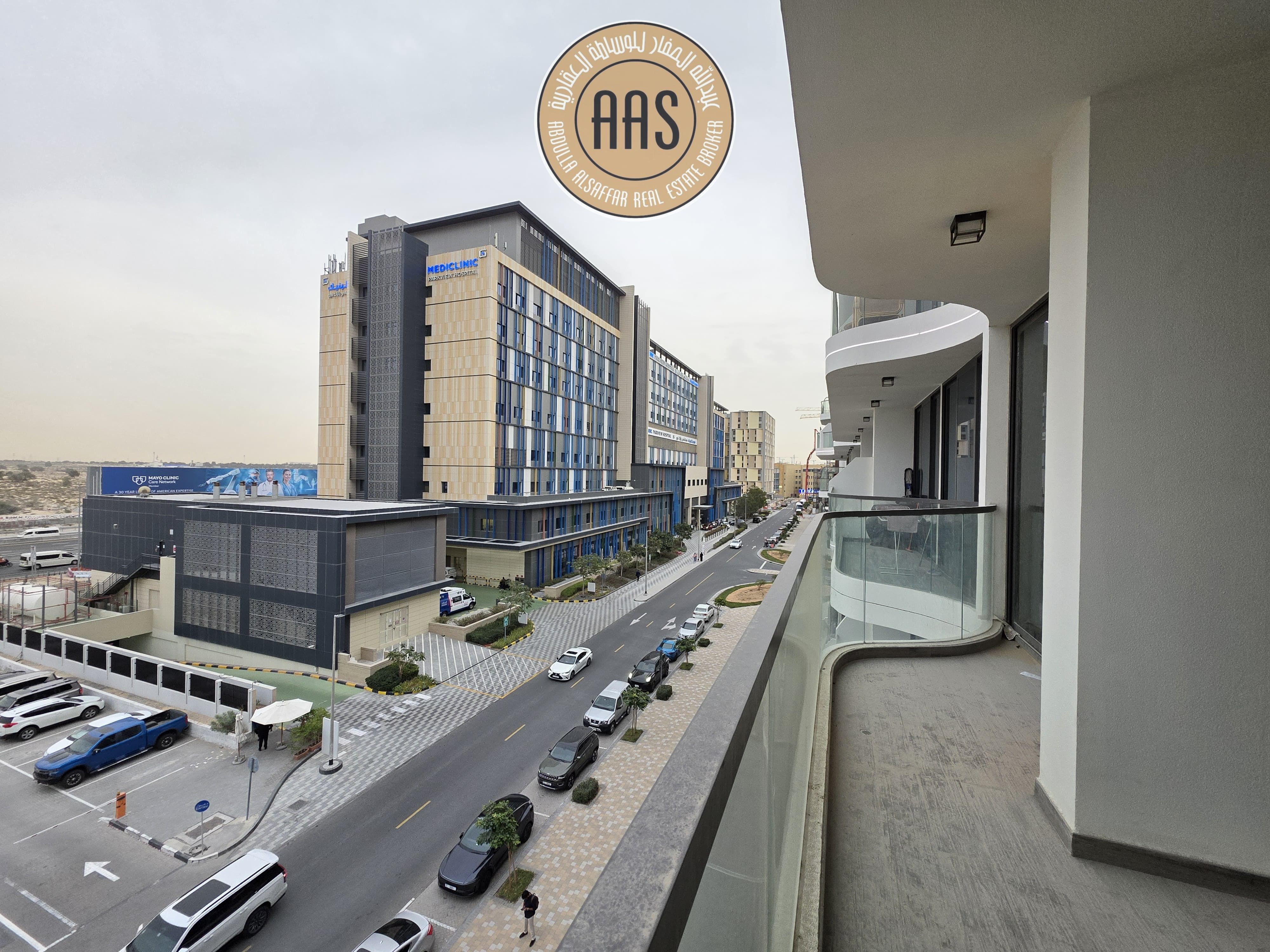 Brand New || Modren Finishes || Ready To Move || Prime Location