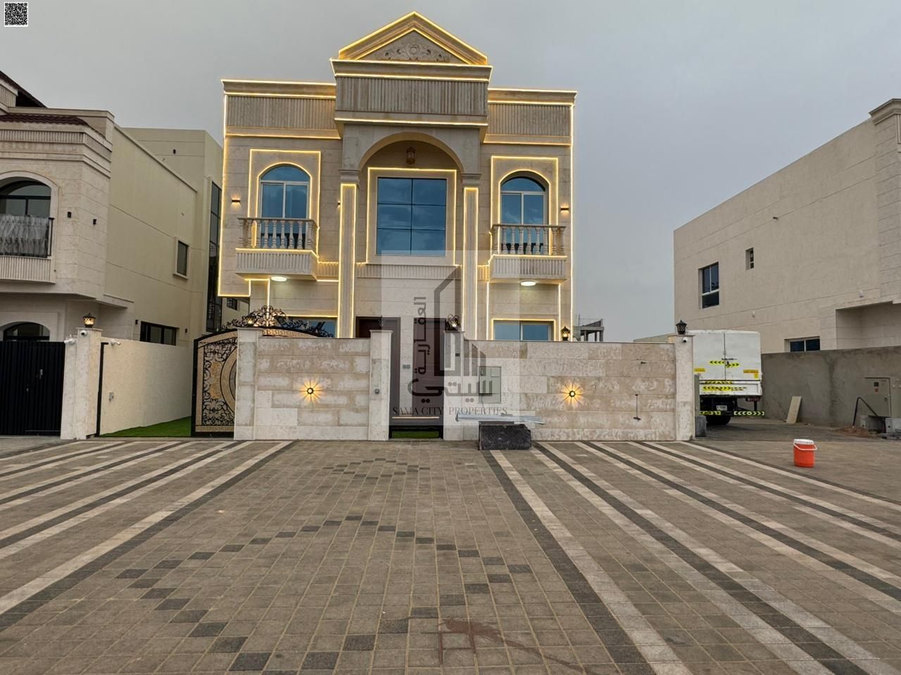 Classic villa with stone facade for sale, distinctive finishing