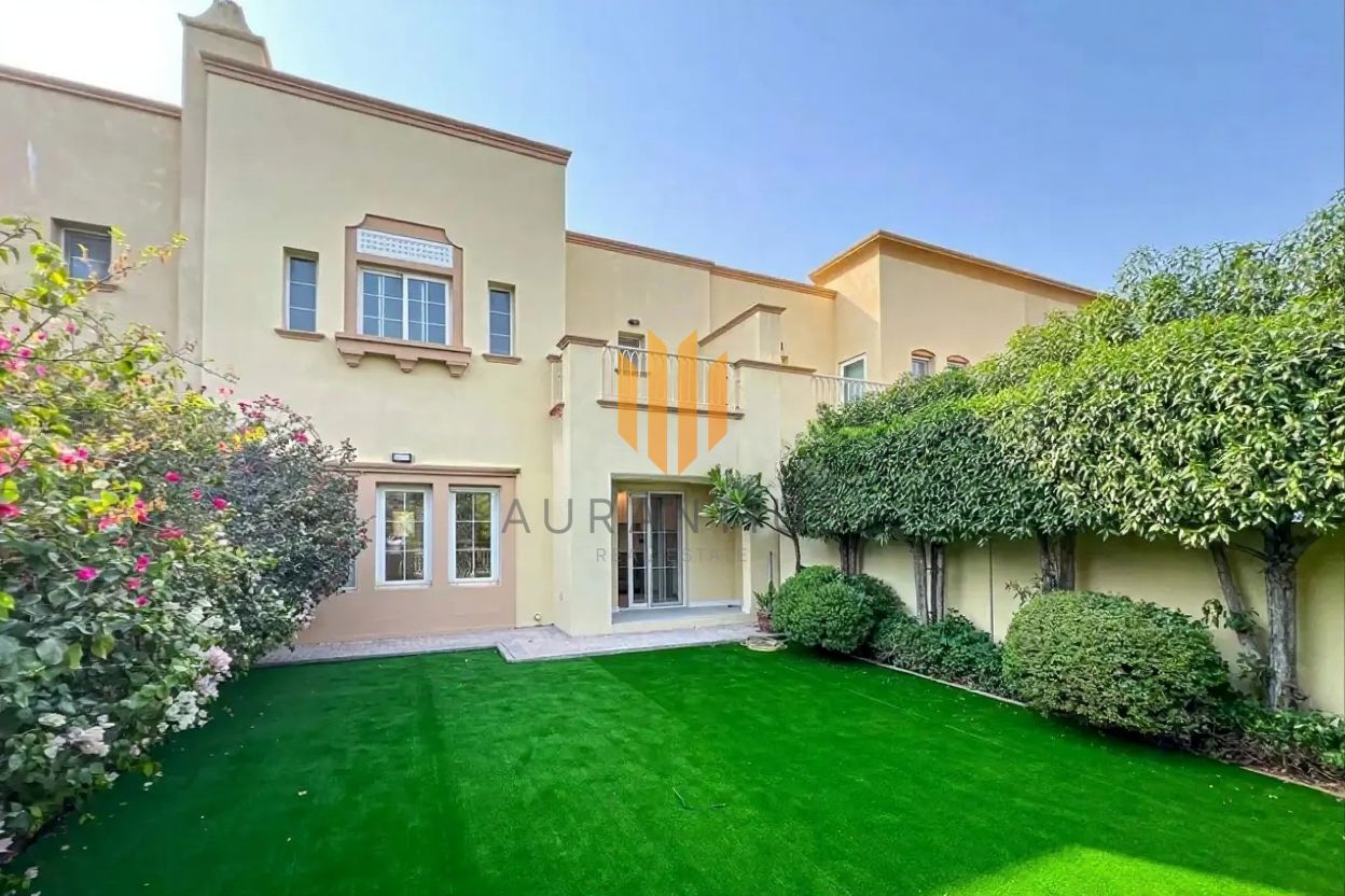 Upgraded| Single row| Vacant | Prime Location